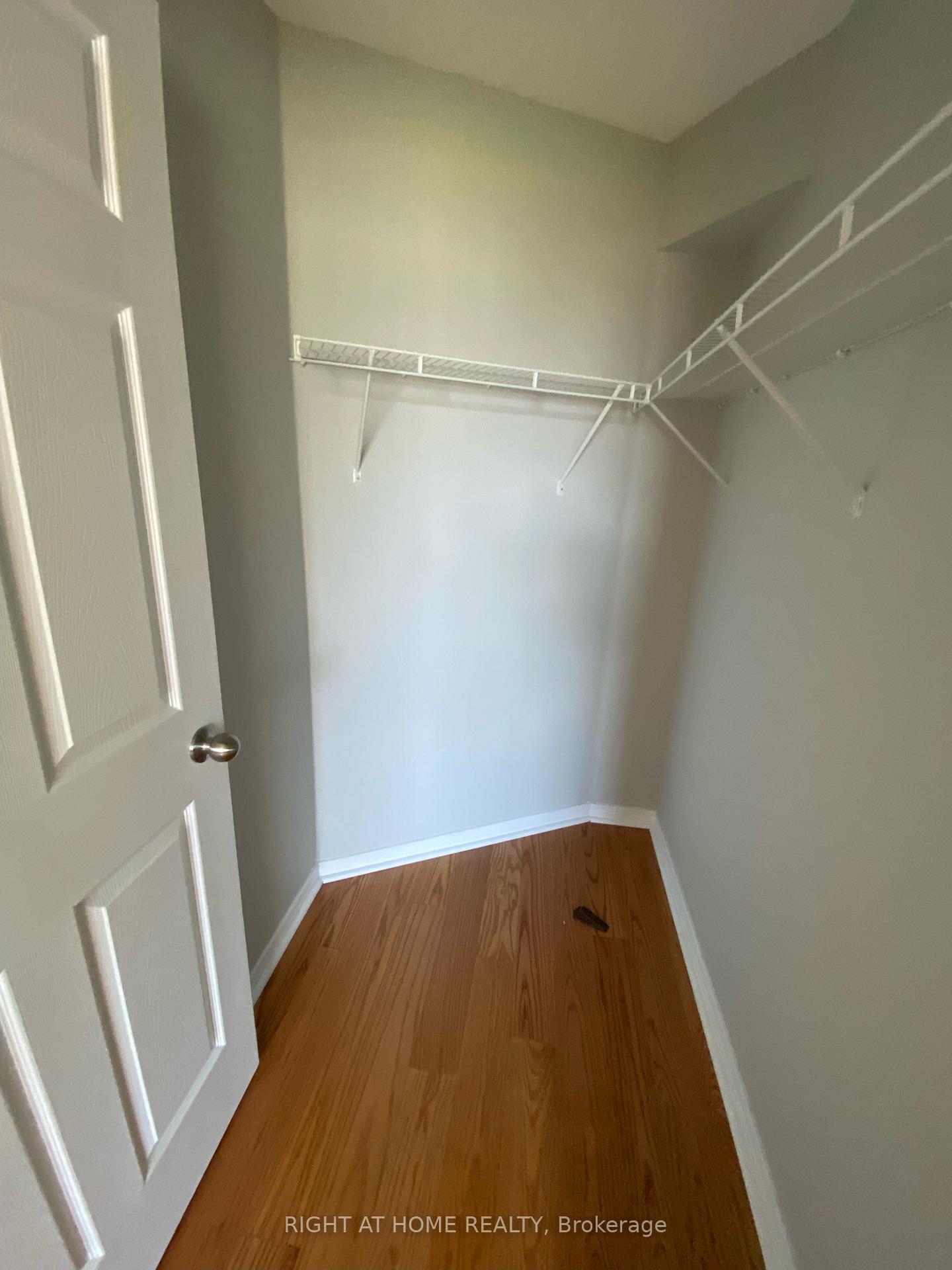 Photo 14 of Unit 1103, 23 Oneida Crescent, Richmond Hill, Langstaff — HOMEH