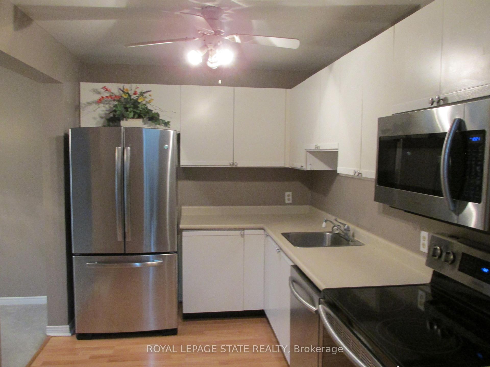 Photo 5 of Unit 203, 5 Niagara Street, Grimsby, Grimsby West — HOMEH