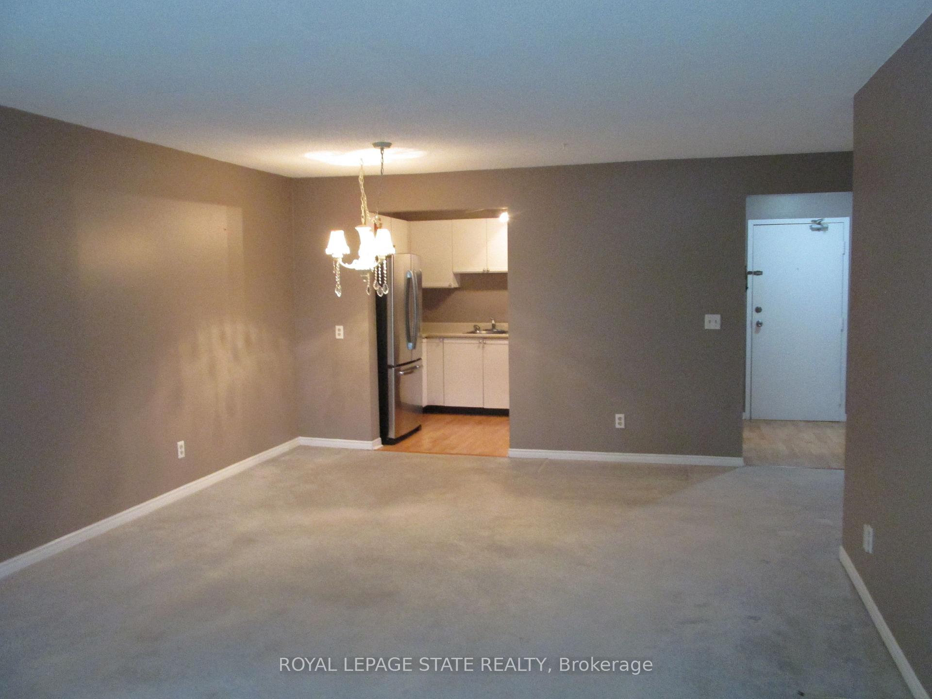 Photo 8 of Unit 203, 5 Niagara Street, Grimsby, Grimsby West — HOMEH