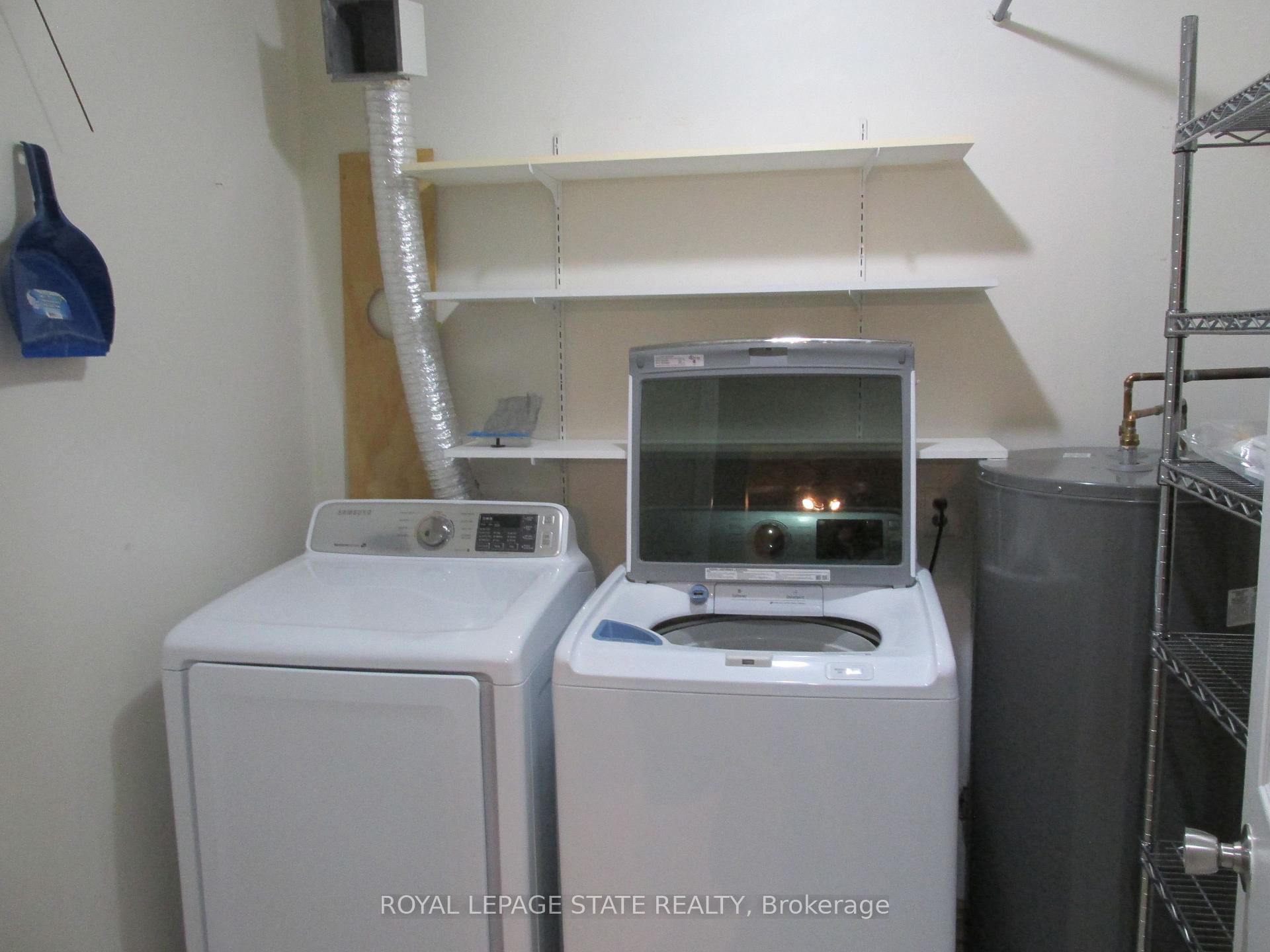 Photo 9 of Unit 203, 5 Niagara Street, Grimsby, Grimsby West — HOMEH