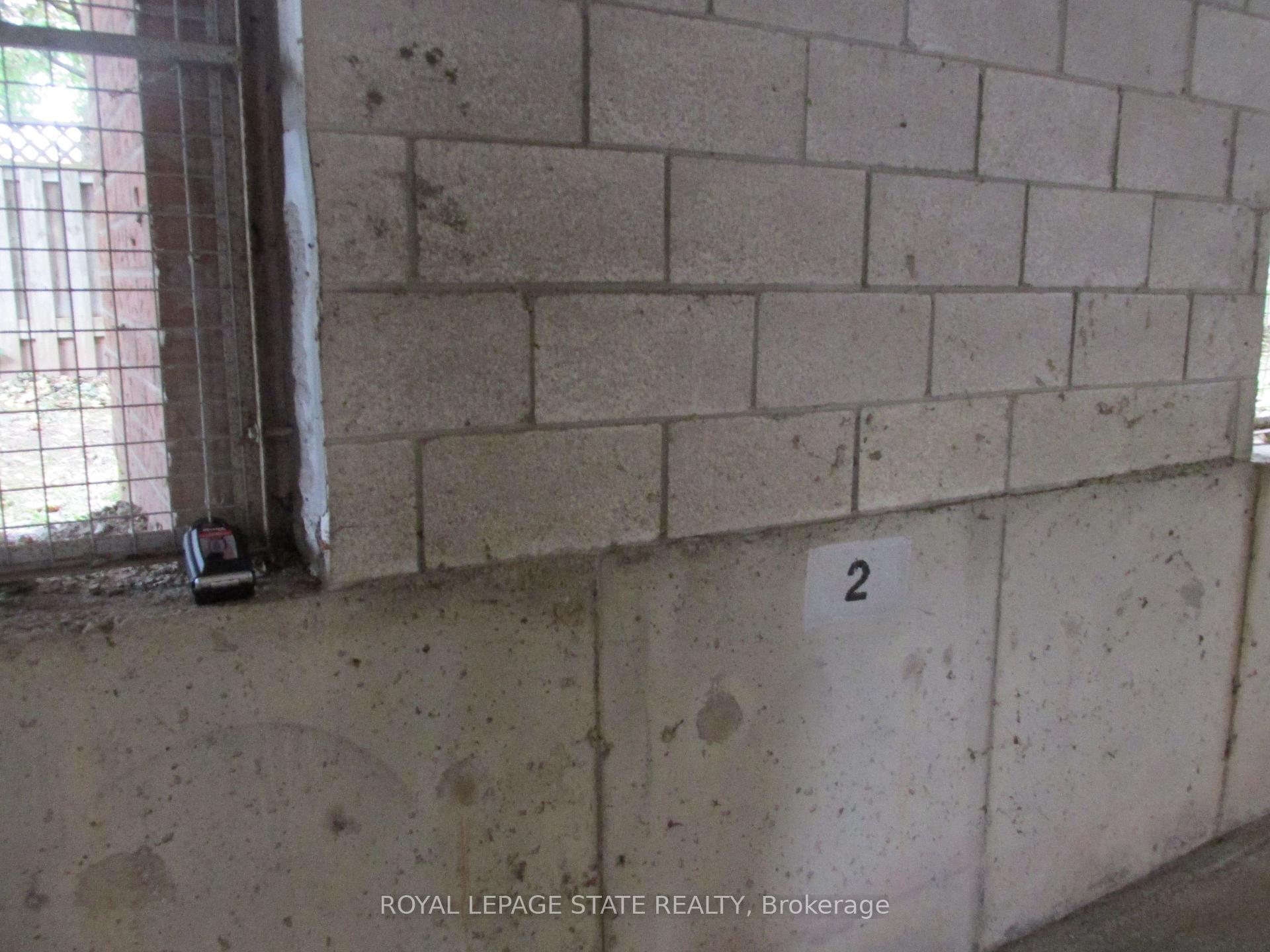 Photo 18 of Unit 203, 5 Niagara Street, Grimsby, Grimsby West — HOMEH