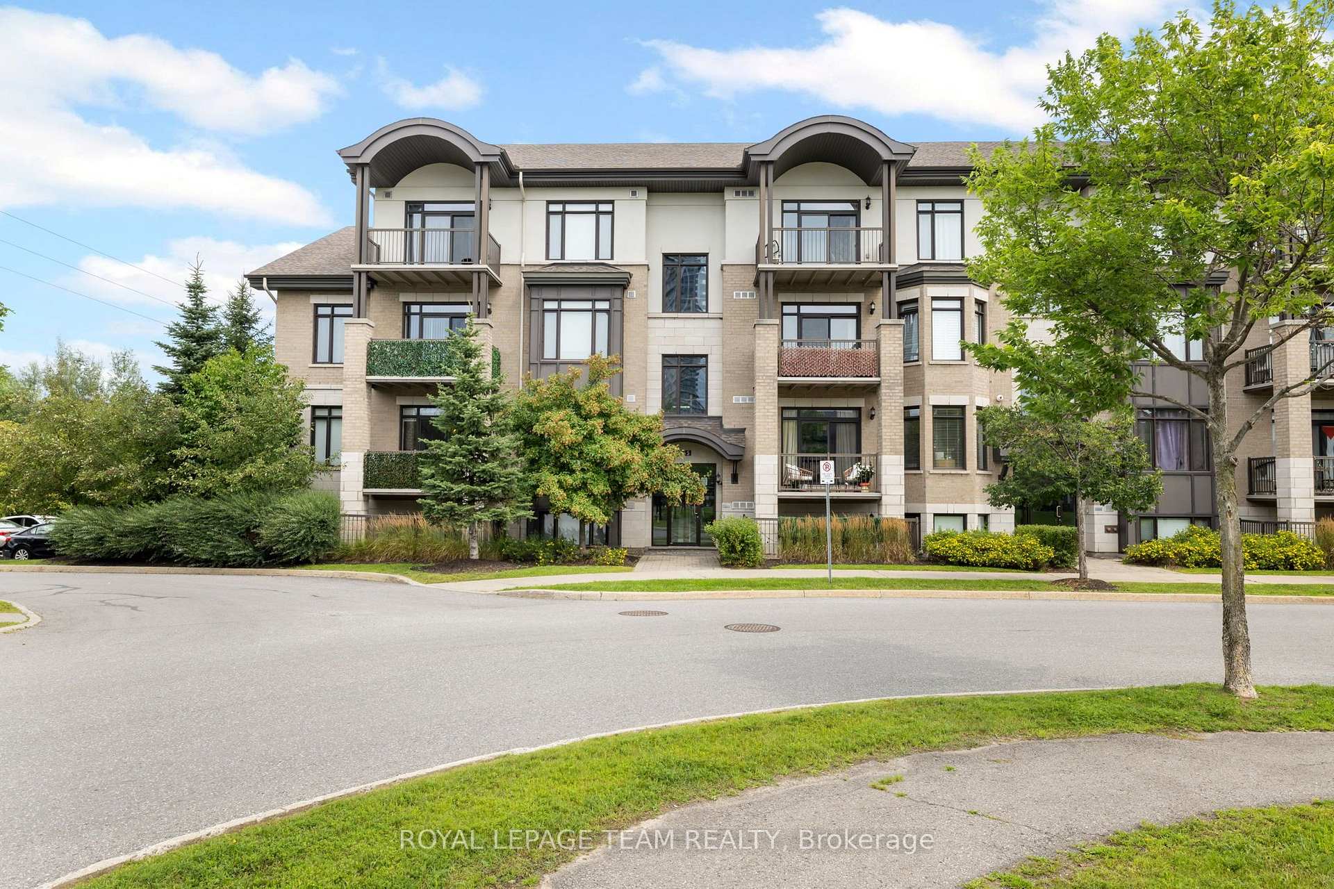 Photo of Unit 104, 655 Beauparc Private