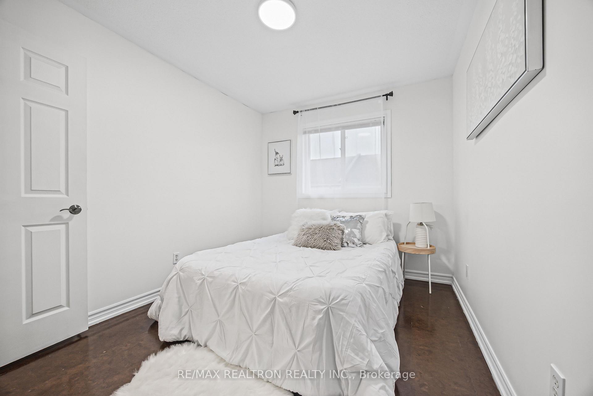 Photo 29 of 27 Martell Gate, Aurora, Bayview Northeast — HOMEH