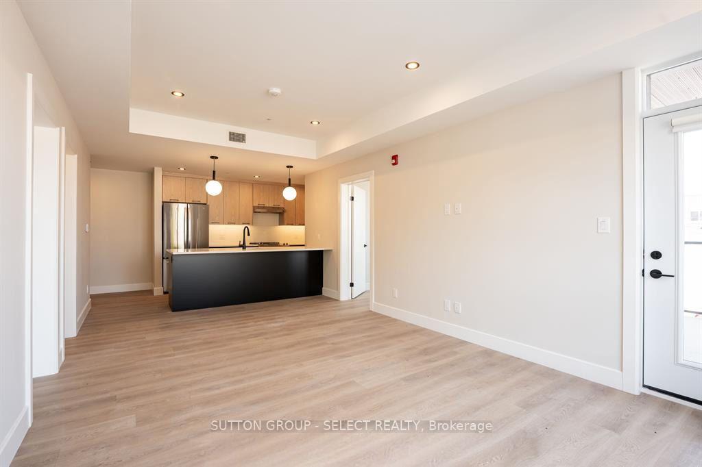 Photo 6 of Unit 403, 15 James Street, South Huron, Exeter — HOMEH