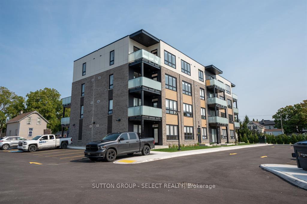 Photo 16 of Unit 403, 15 James Street, South Huron, Exeter — HOMEH