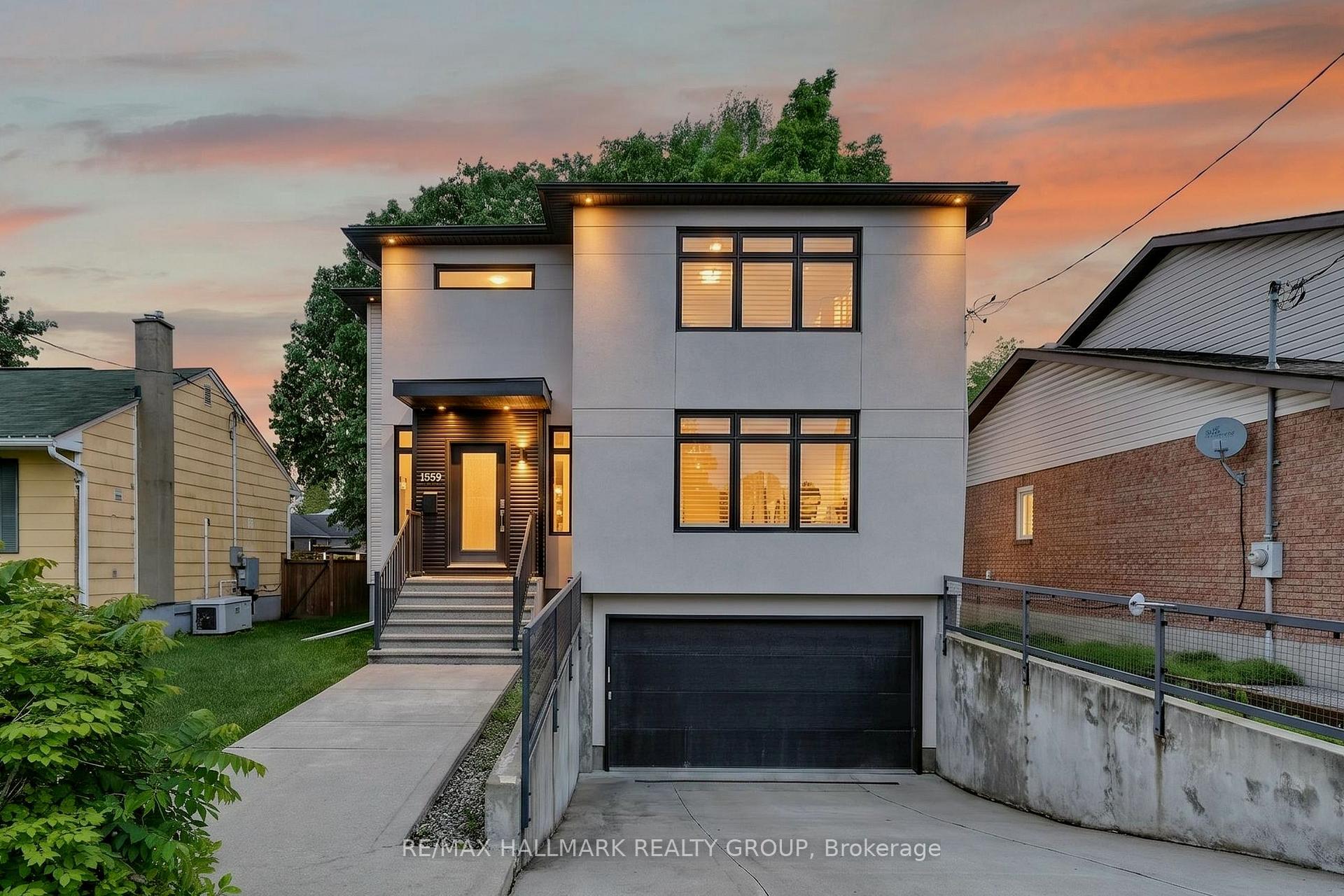 Front of 1559 Queensdale Avenue