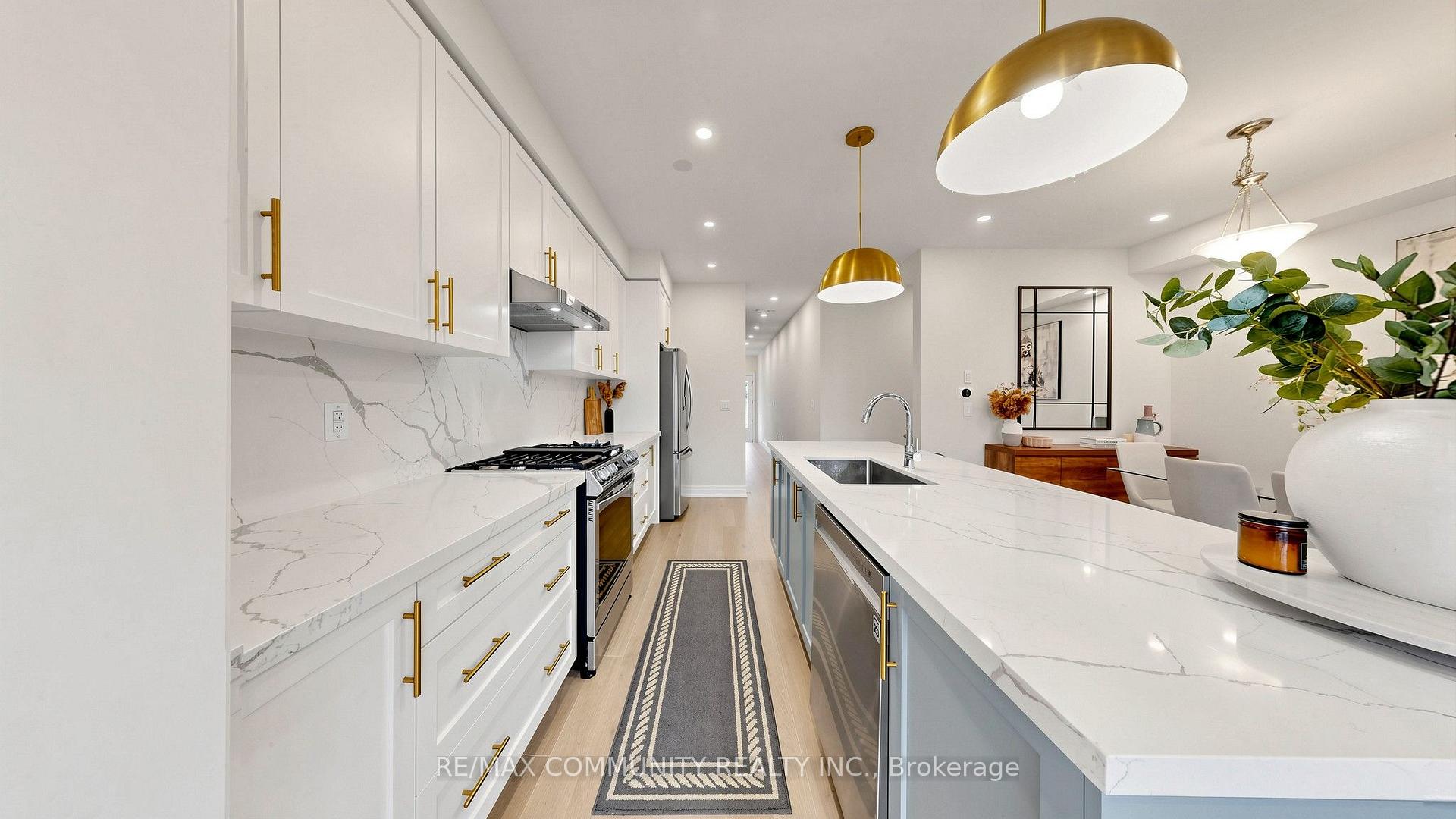 Photo 14 of 1034 Skyridge Boulevard, Pickering, Rural Pickering — HOMEH