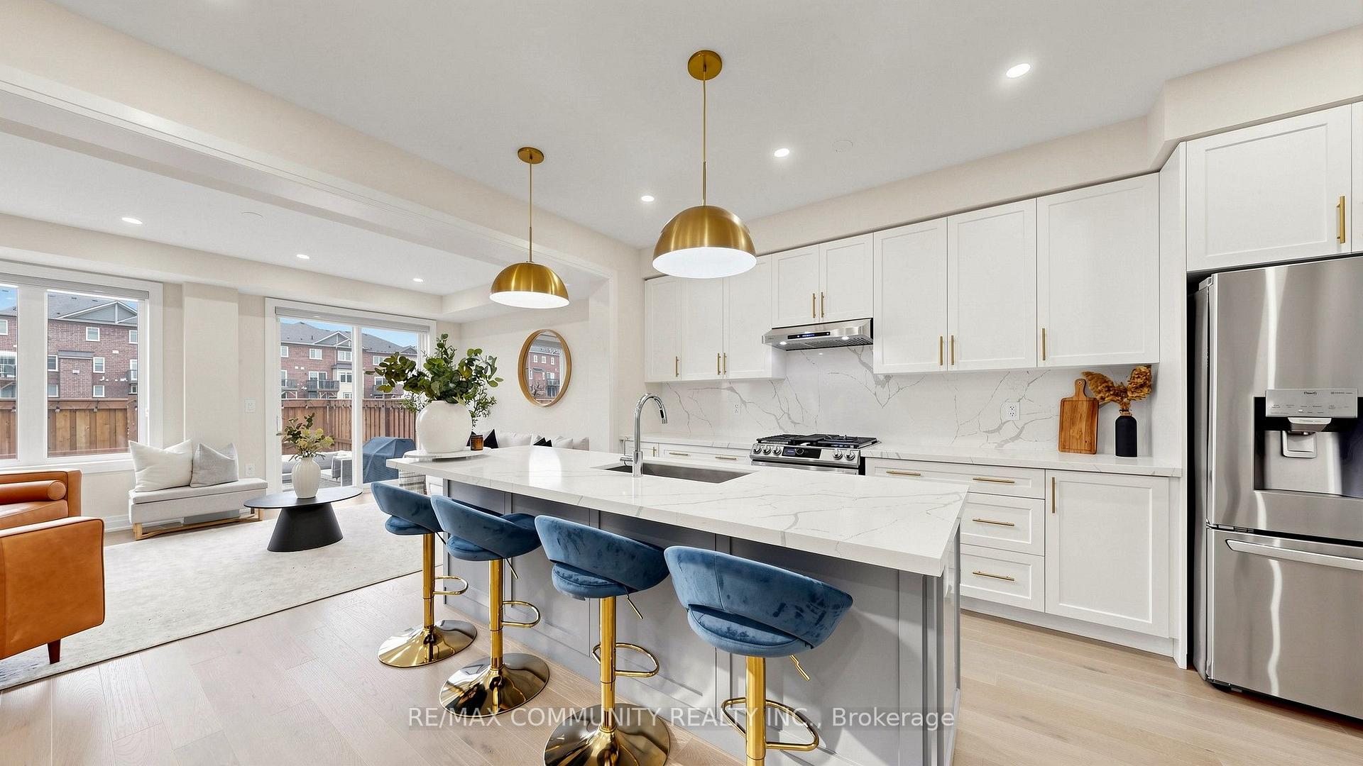 Photo 15 of 1034 Skyridge Boulevard, Pickering, Rural Pickering — HOMEH