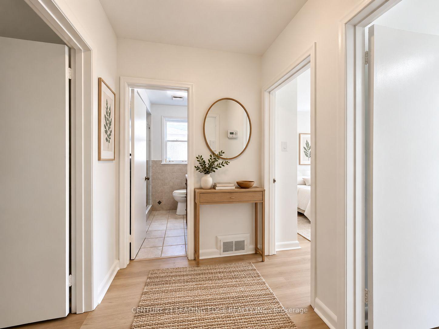 Photo 15 of 39 Sumner Heights Drive, North York, Bayview Village — HOMEH