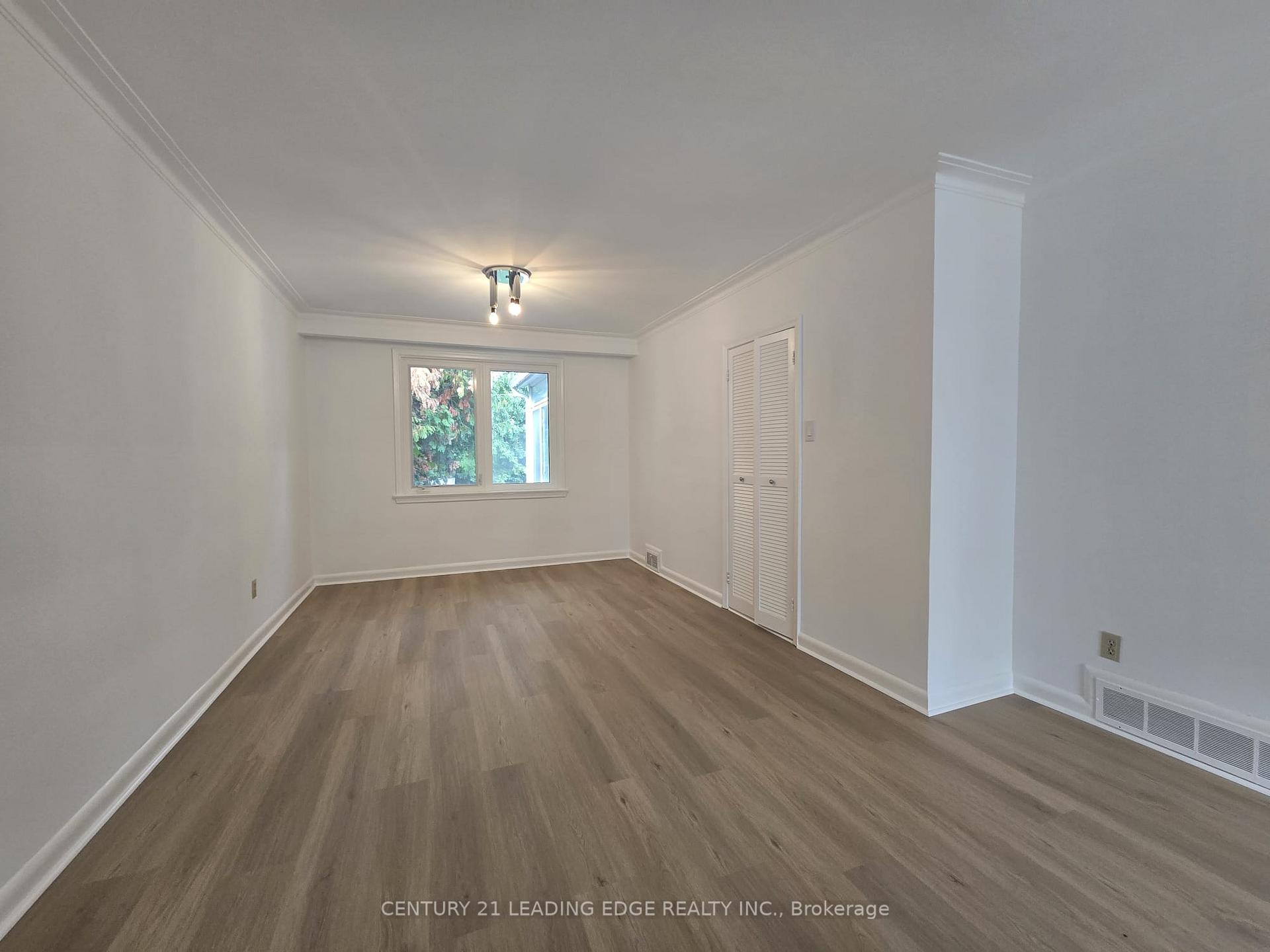 Photo 29 of 39 Sumner Heights Drive, North York, Bayview Village — HOMEH