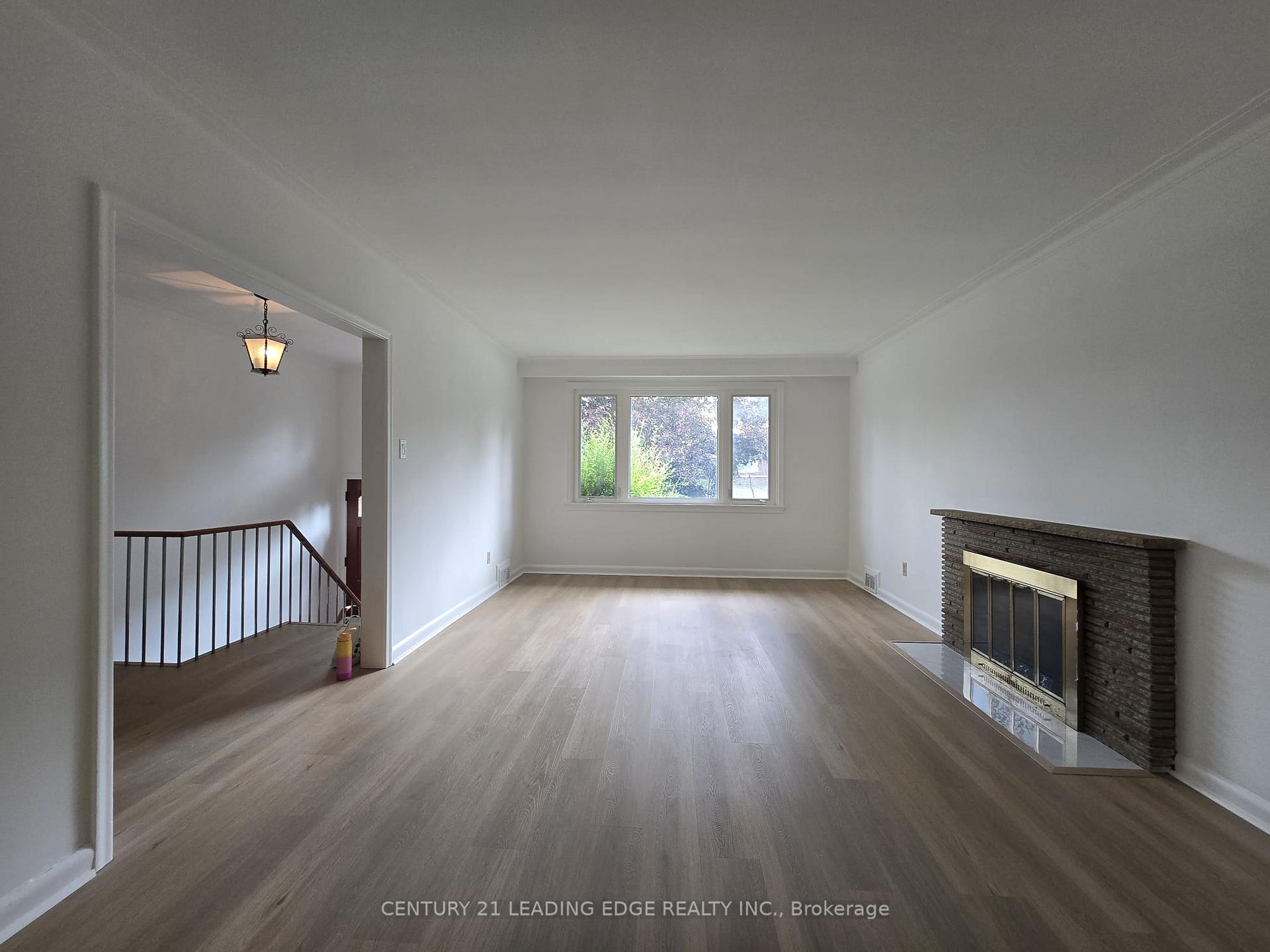 Photo 31 of 39 Sumner Heights Drive, North York, Bayview Village — HOMEH
