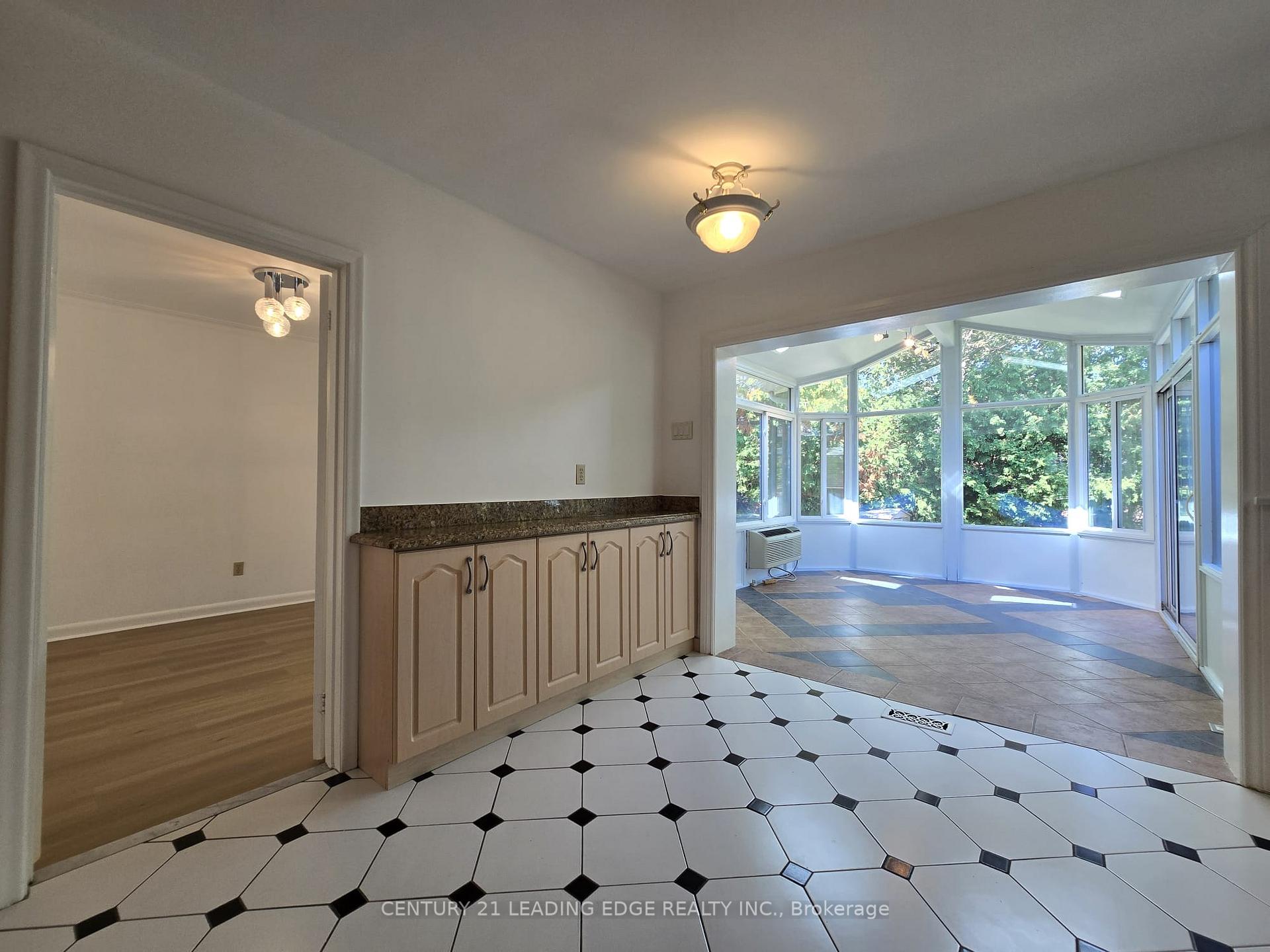 Photo 33 of 39 Sumner Heights Drive, North York, Bayview Village — HOMEH