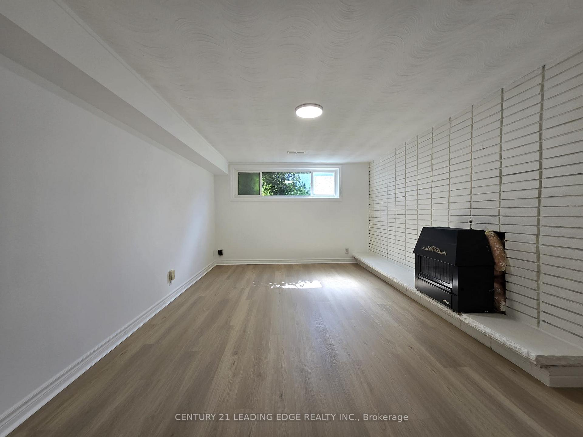 Photo 39 of 39 Sumner Heights Drive, North York, Bayview Village — HOMEH