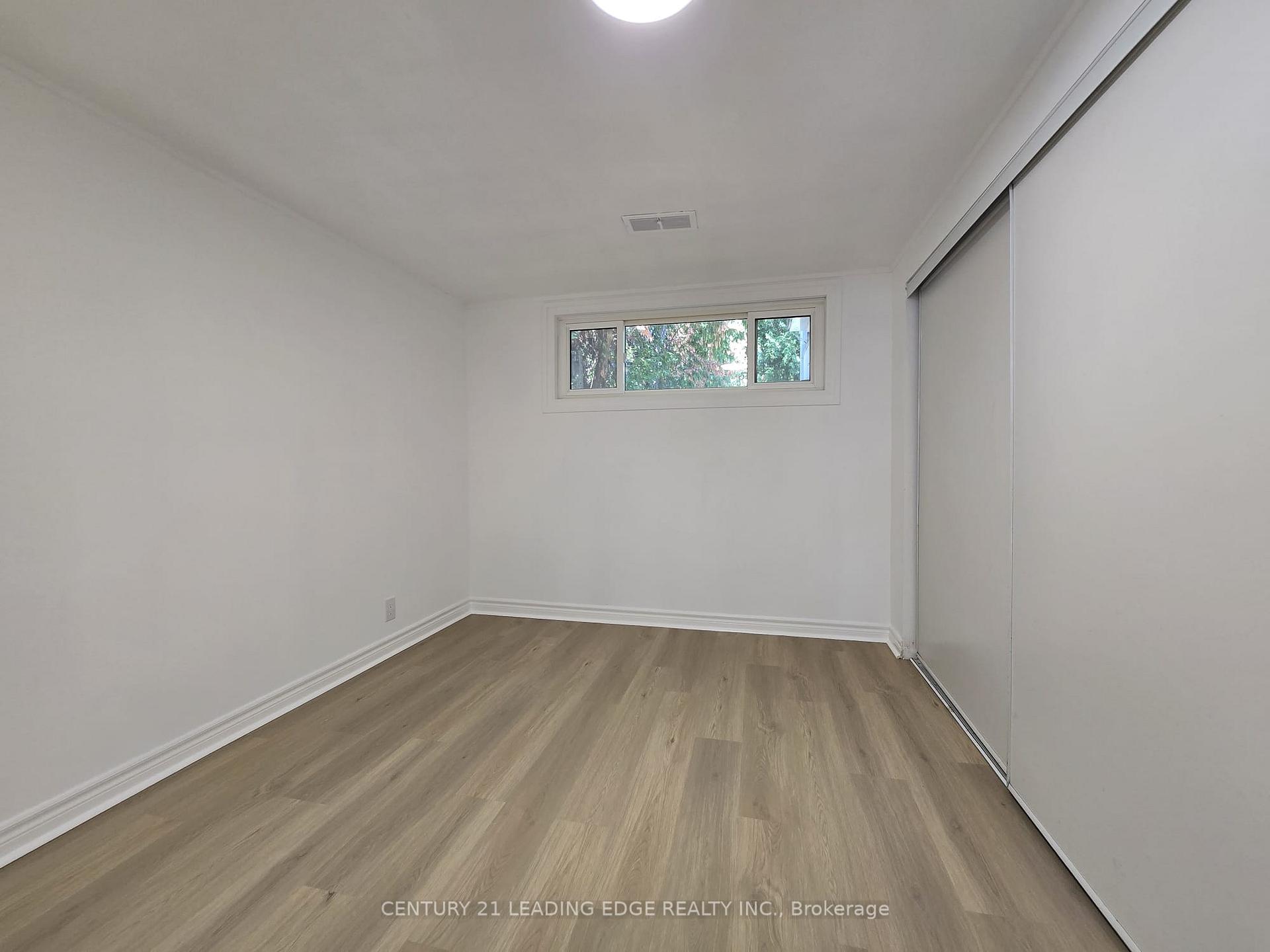 Photo 40 of 39 Sumner Heights Drive, North York, Bayview Village — HOMEH