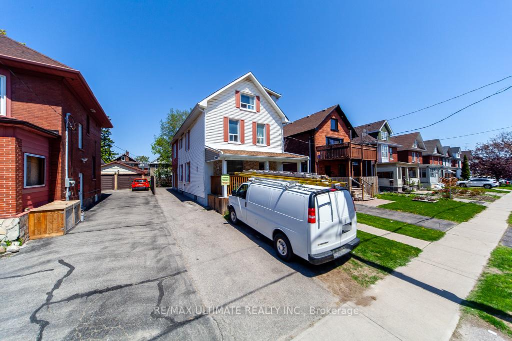 Photo of 128 Elgin Street E