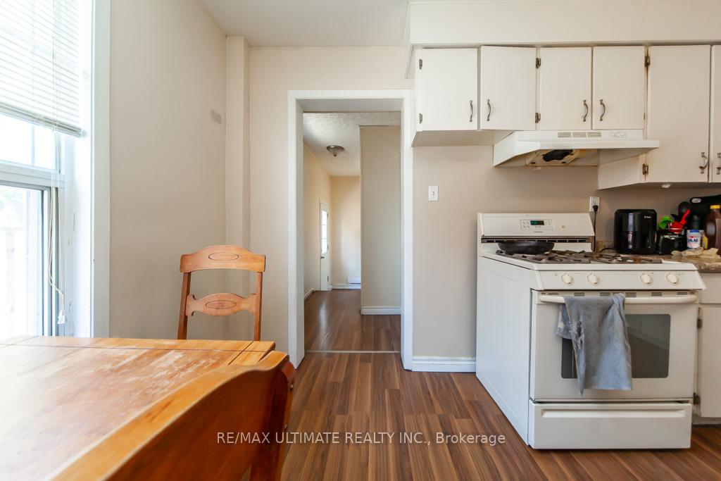 Photo 34 of 128 Elgin Street E, Oshawa, O'Neill — HOMEH