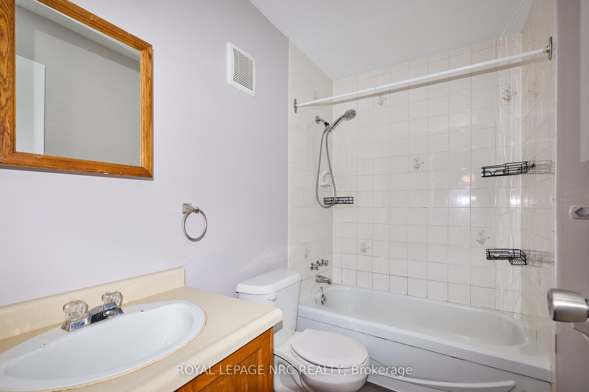 Photo 27 of Unit 11, 4839 Drummond Road, Niagara Falls, Morrison — HOMEH
