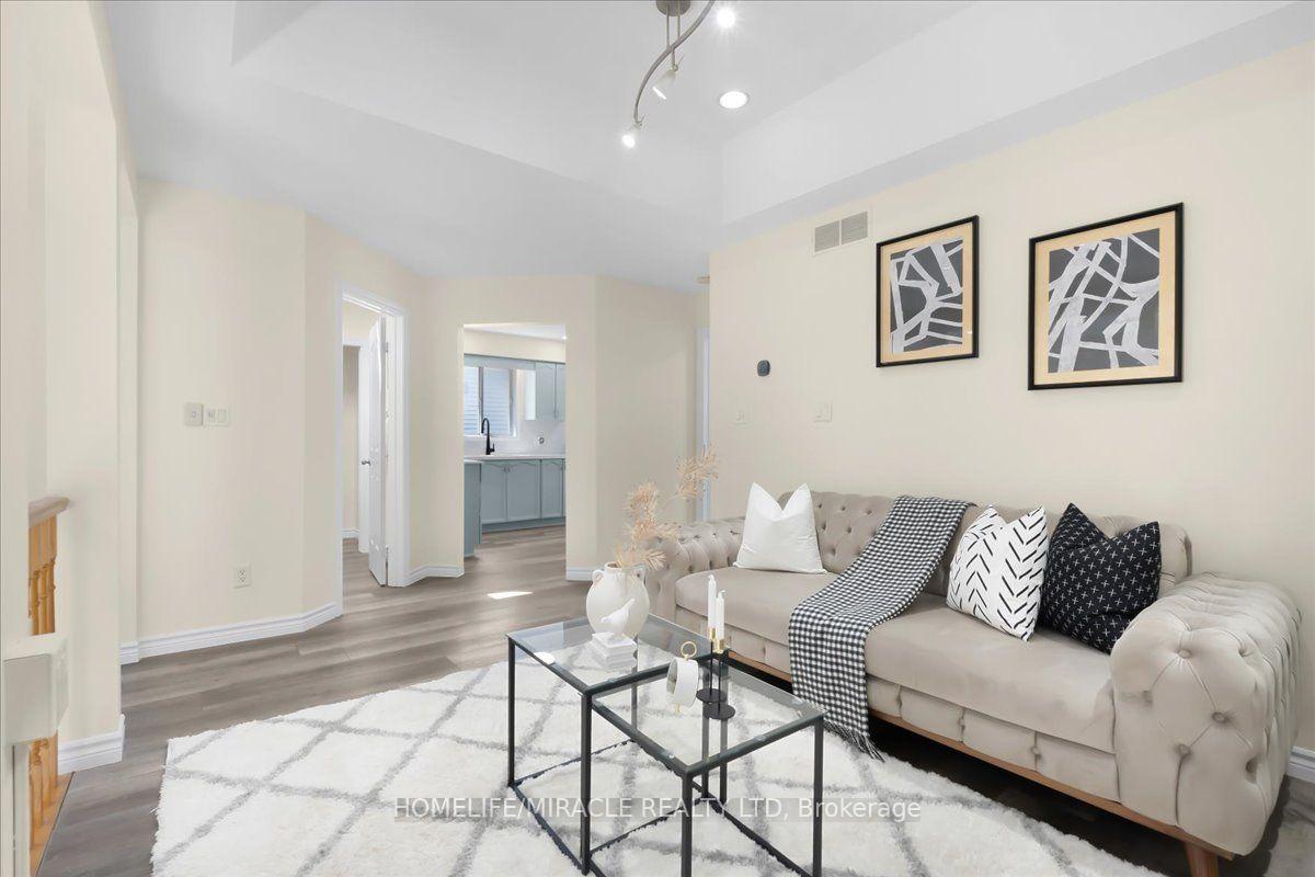 Photo 8 of 150 Bankside Drive, Kitchener, Highland West — HOMEH