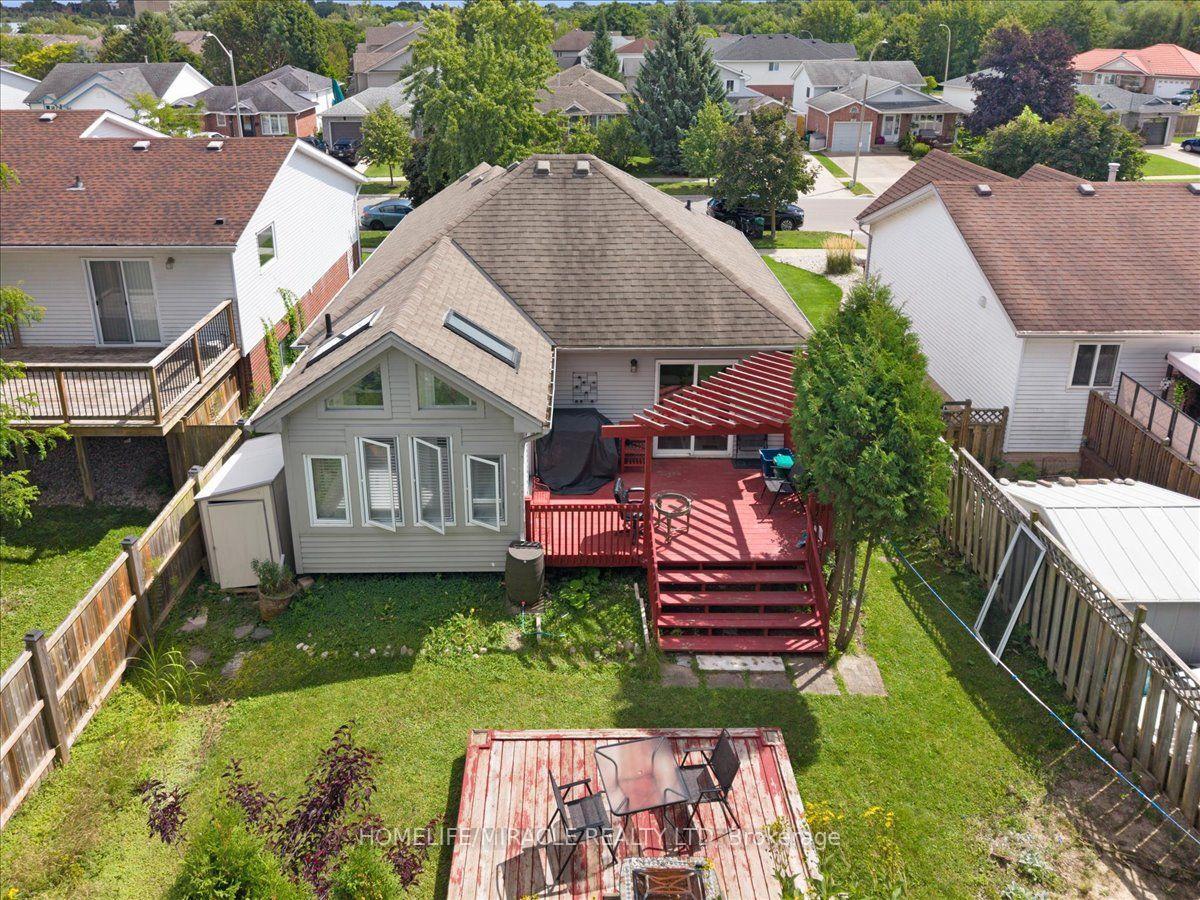 Photo 36 of 150 Bankside Drive, Kitchener, Highland West — HOMEH