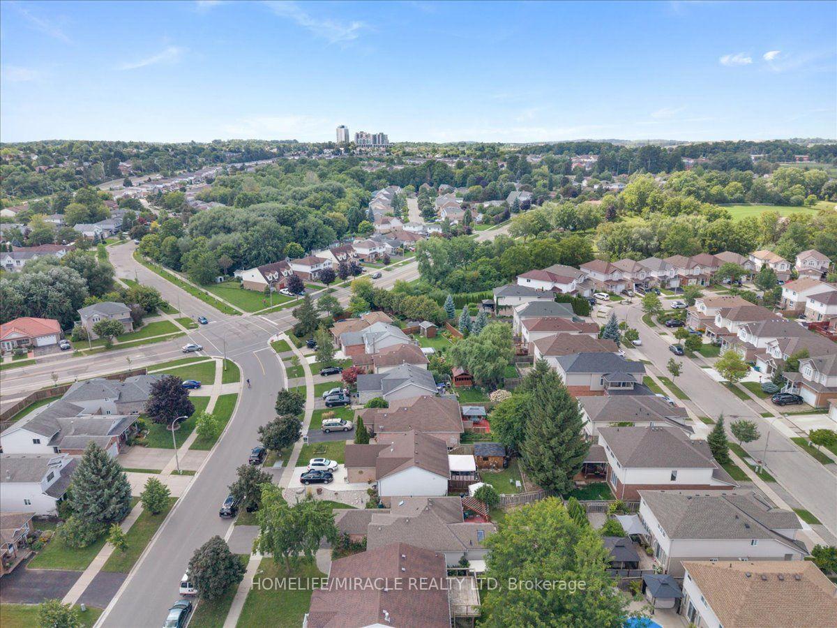 Photo 42 of 150 Bankside Drive, Kitchener, Highland West — HOMEH
