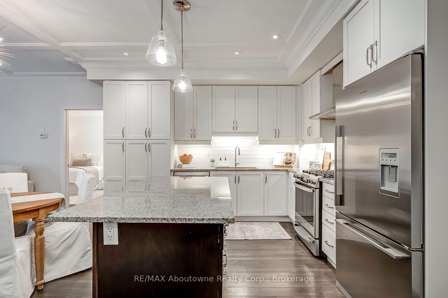 Photo 5 of Unit 102, 128 Garden Drive, Oakville, Central — HOMEH