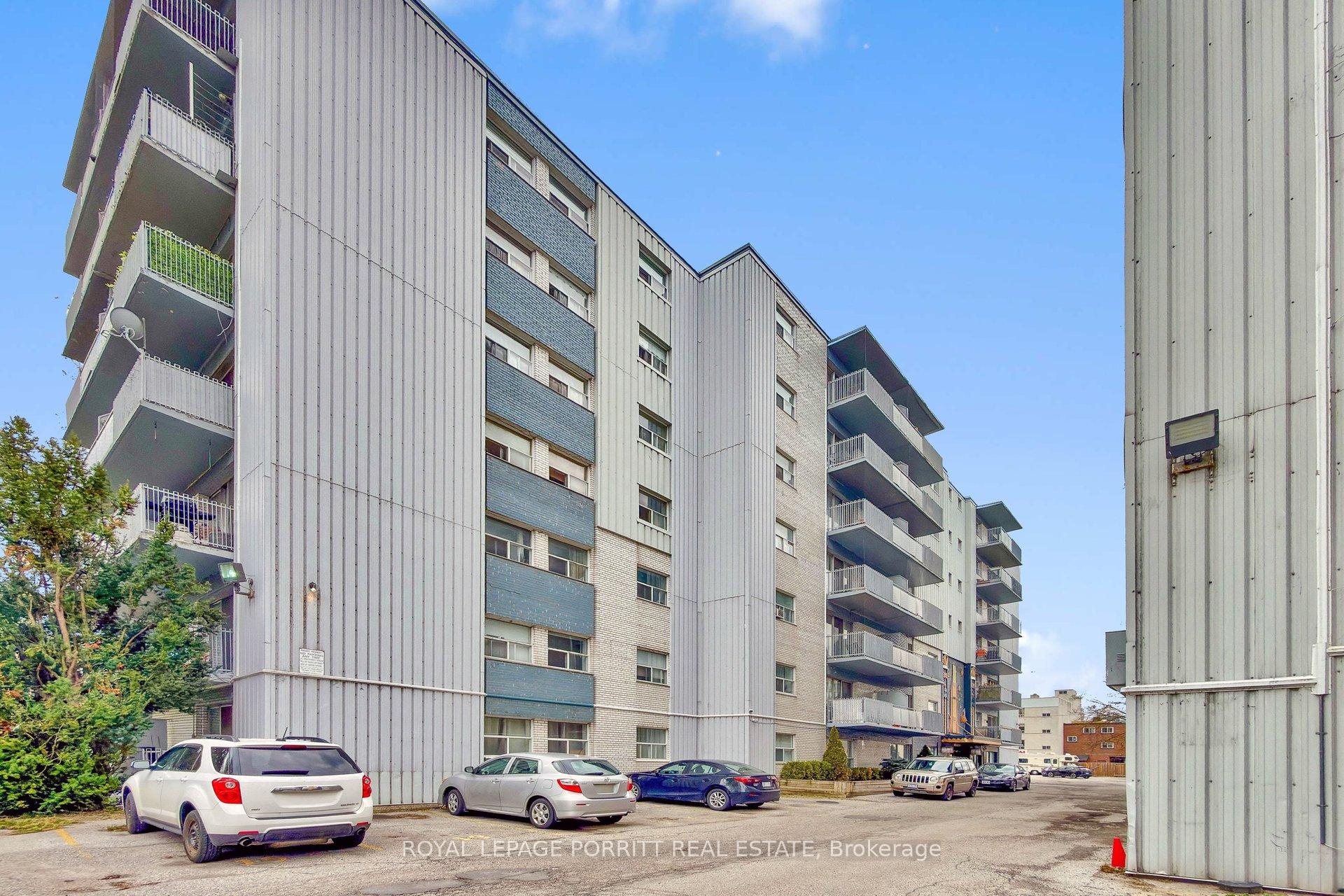 Photo 1 of Unit 39, 2 Superior Avenue, Etobicoke, Mimico — HOMEH