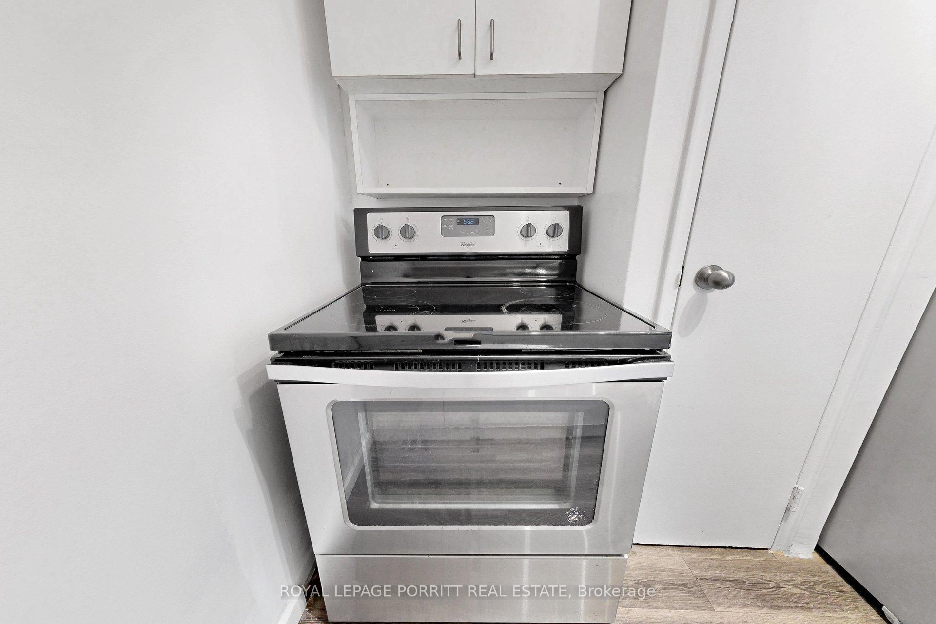 Photo 5 of Unit 39, 2 Superior Avenue, Etobicoke, Mimico — HOMEH