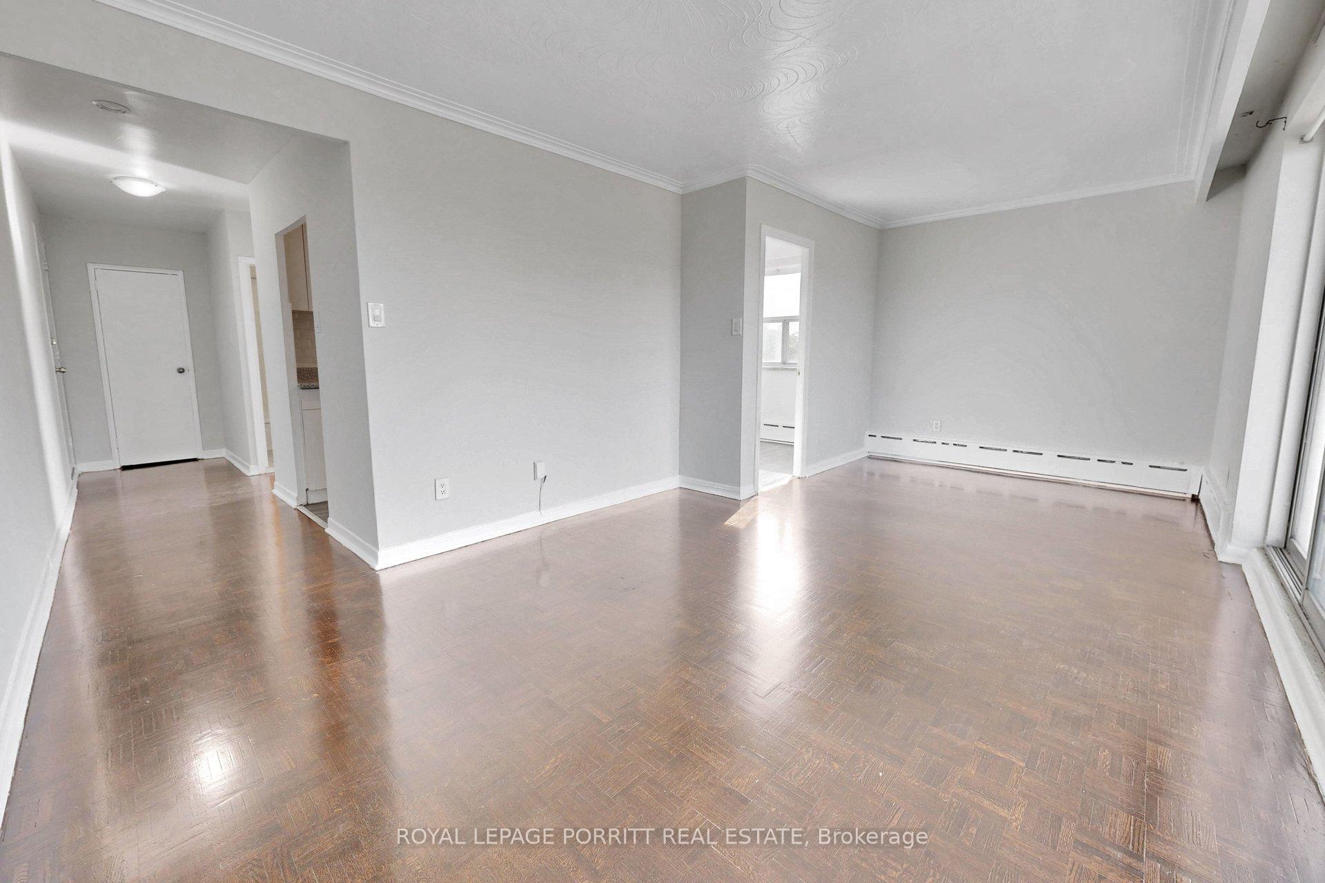 Photo 12 of Unit 39, 2 Superior Avenue, Etobicoke, Mimico — HOMEH