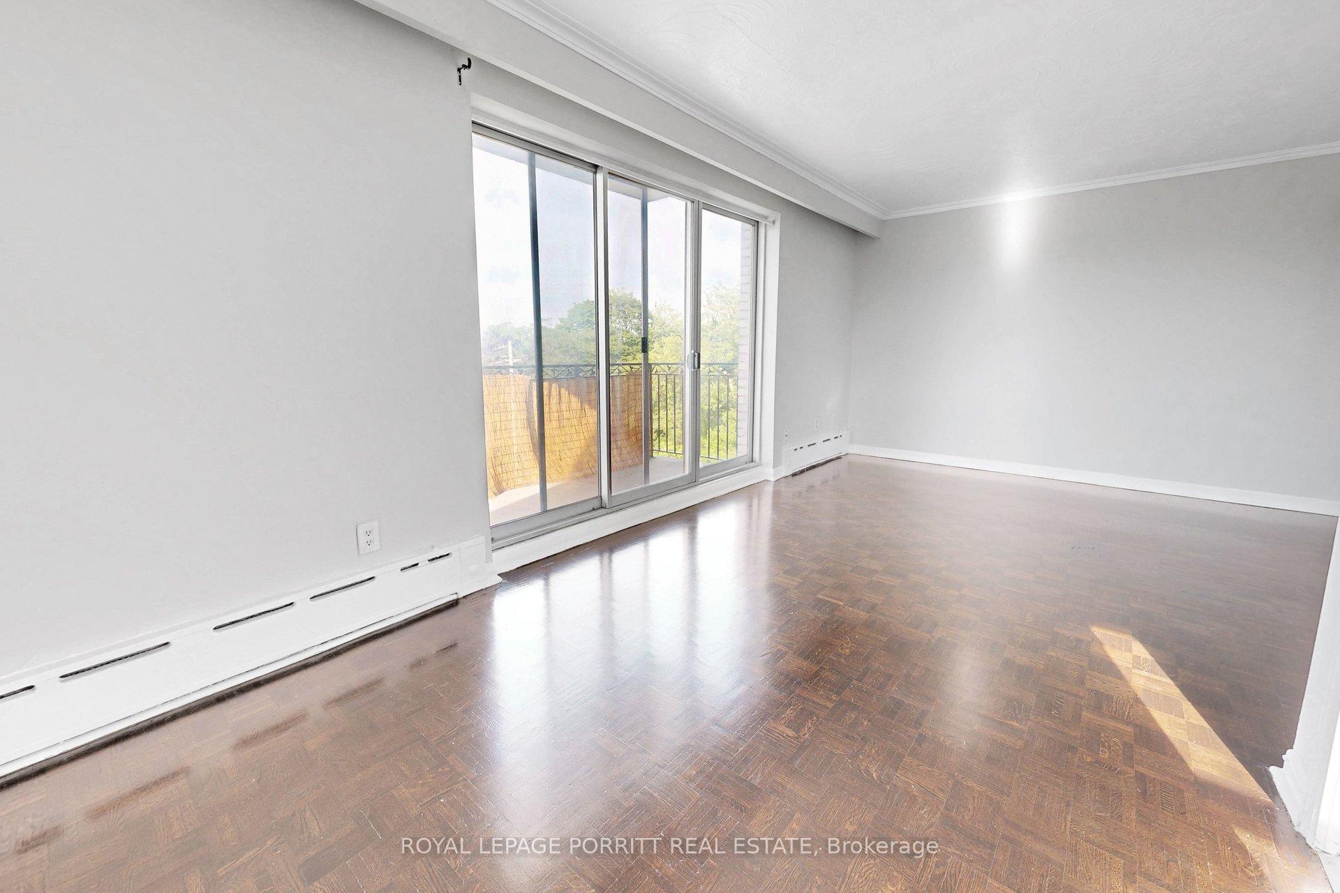 Photo 14 of Unit 39, 2 Superior Avenue, Etobicoke, Mimico — HOMEH