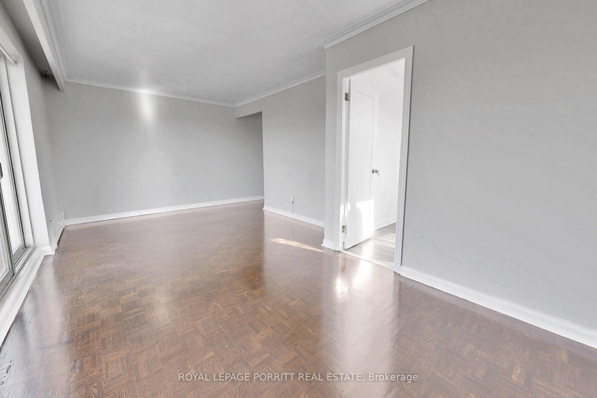 Photo 13 of Unit 39, 2 Superior Avenue, Etobicoke, Mimico — HOMEH