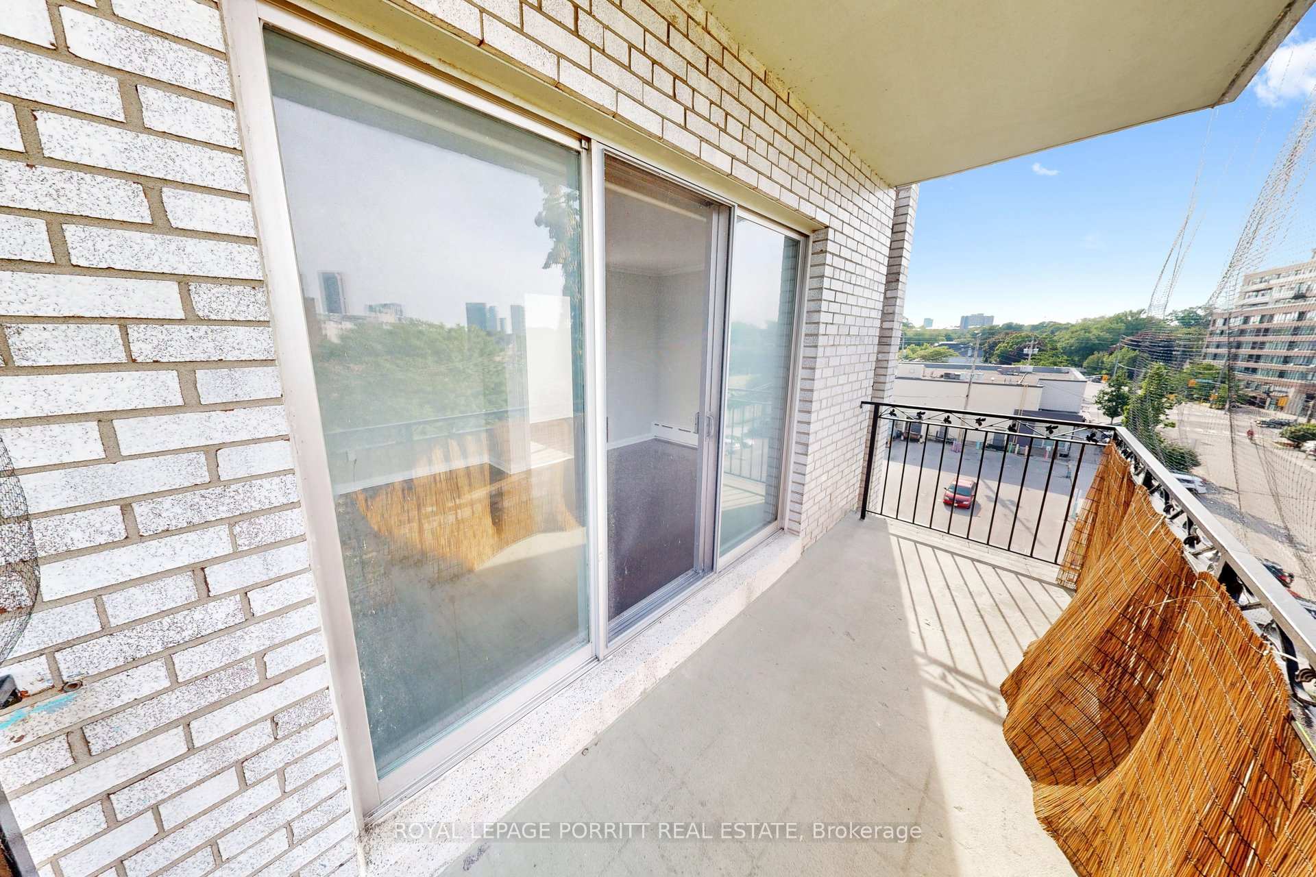 Photo 16 of Unit 39, 2 Superior Avenue, Etobicoke, Mimico — HOMEH