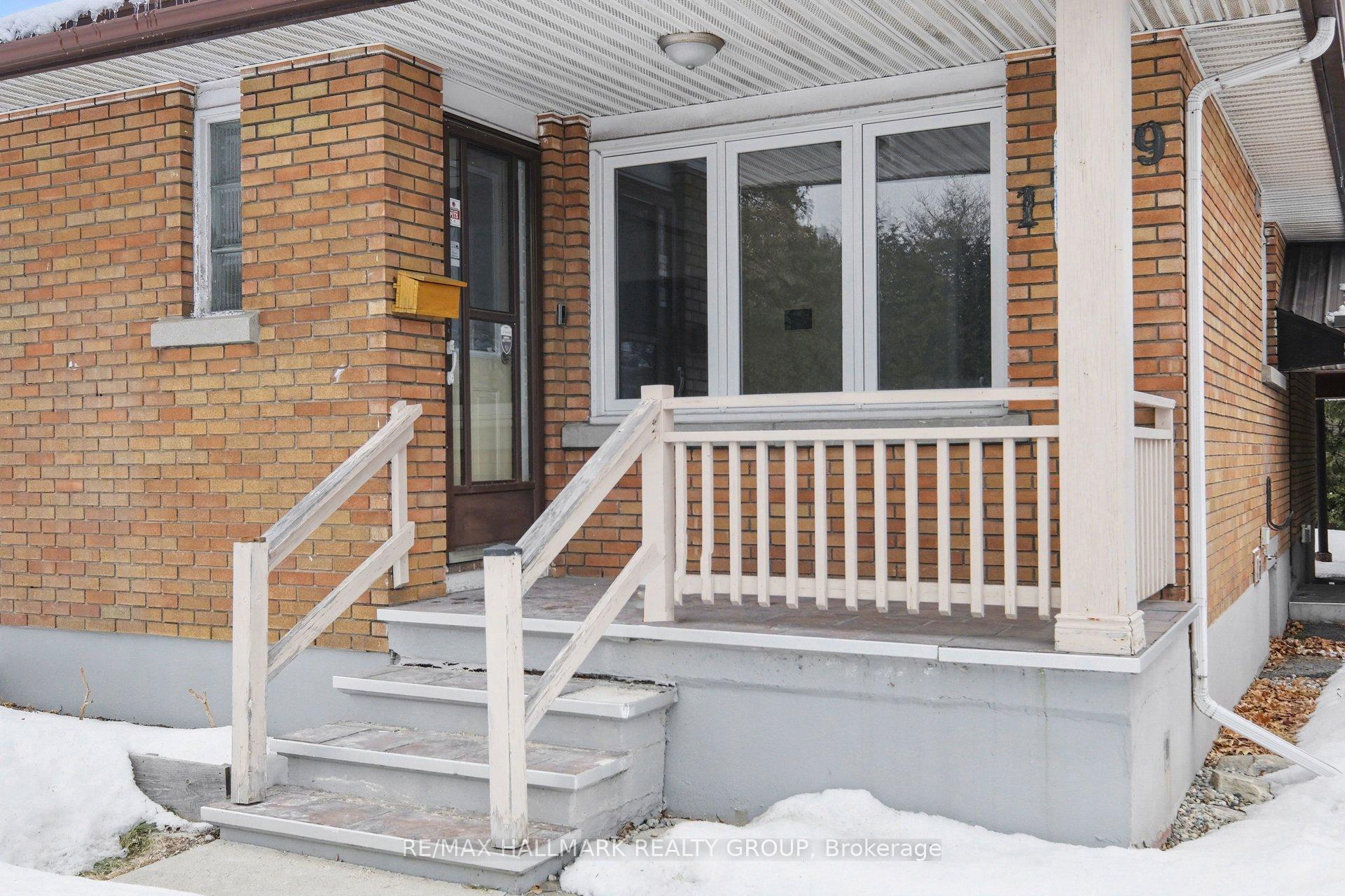 Photo 4 of 1299 Evans Boulevard, Ottawa, Alta Vista — HOMEH