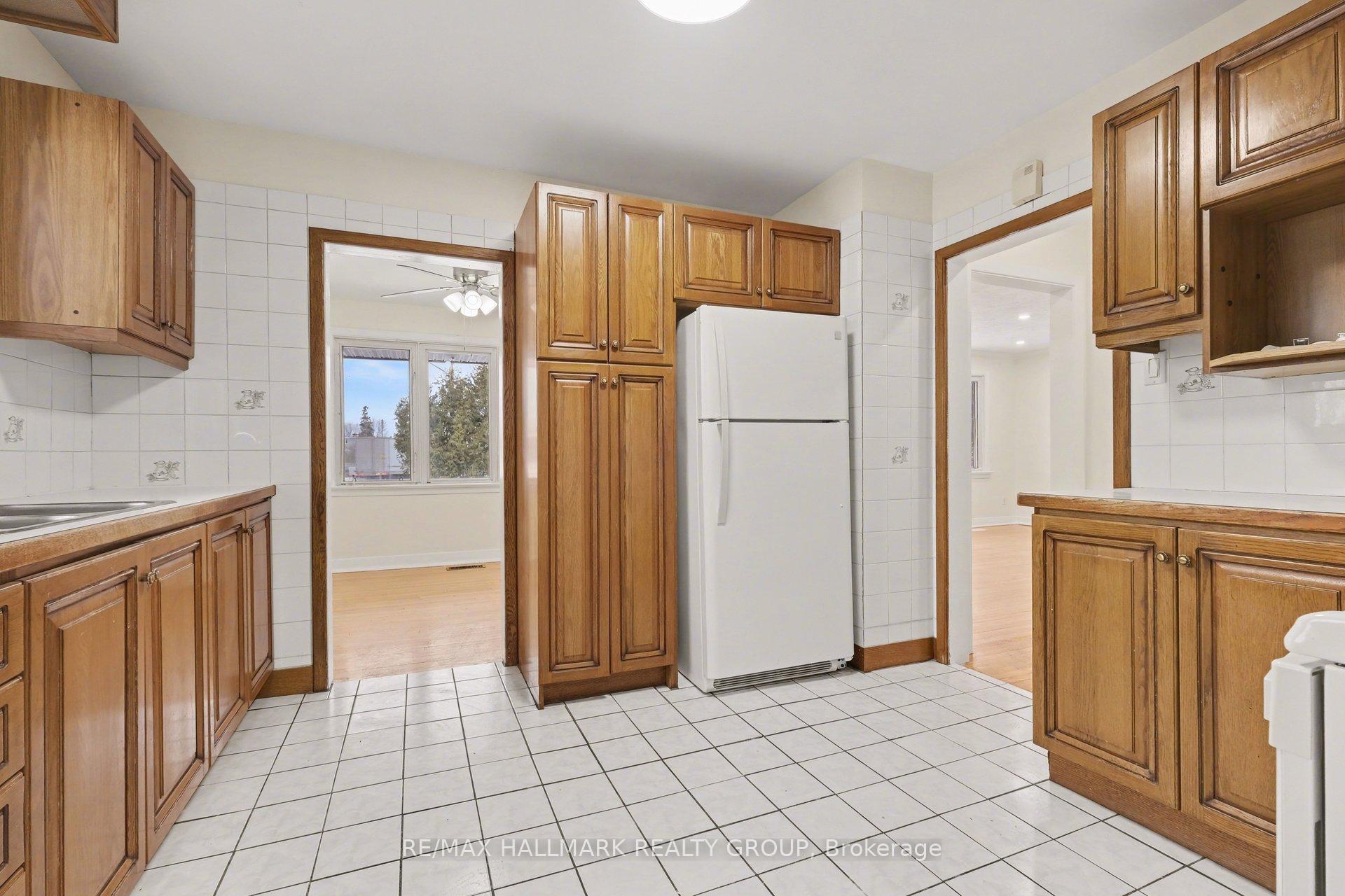 Photo 14 of 1299 Evans Boulevard, Ottawa, Alta Vista — HOMEH