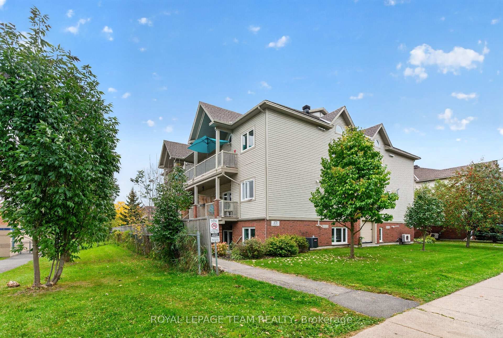 Photo 2 of 173-C Crestway Drive, Ottawa, Barrhaven East — HOMEH