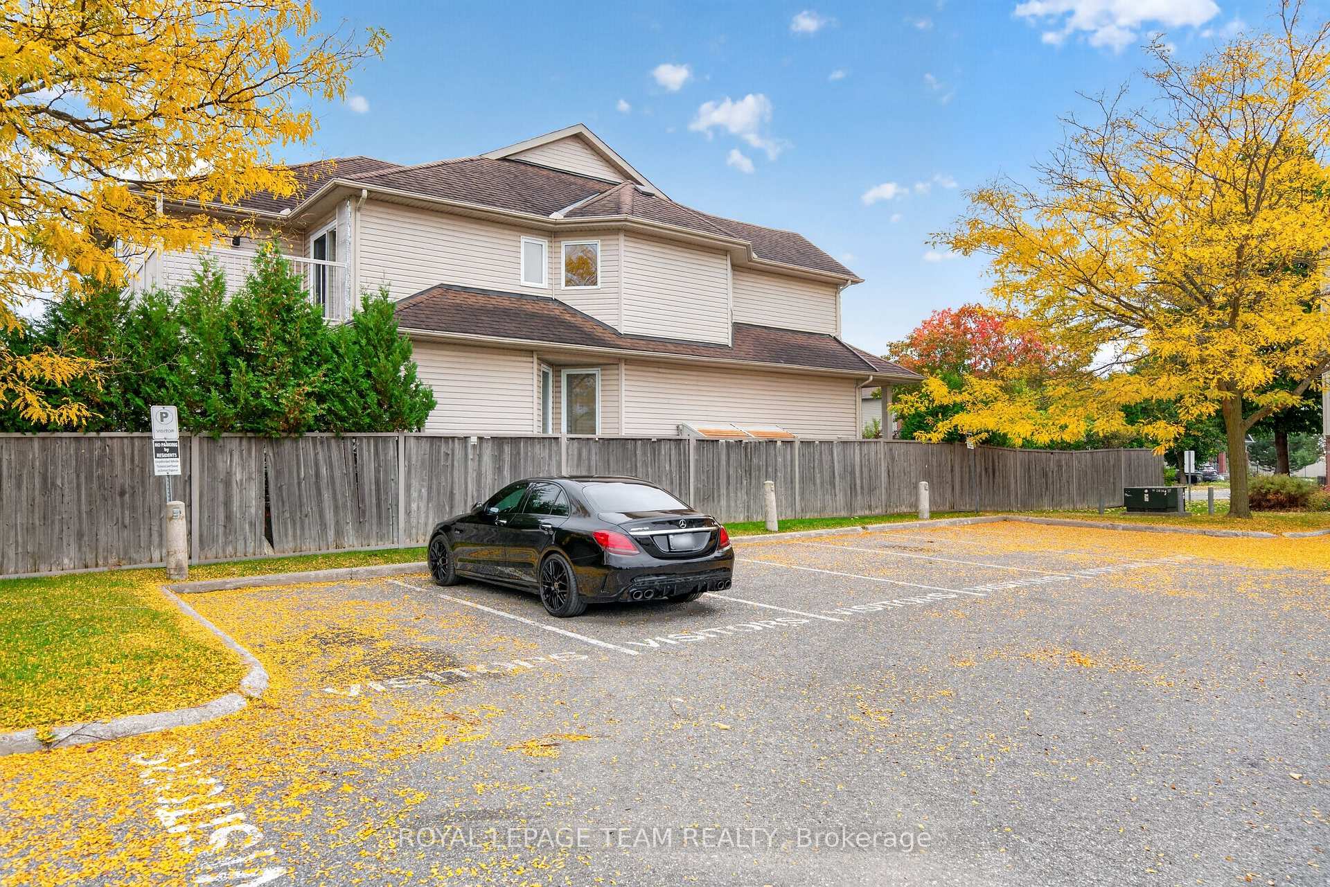 Photo 4 of 173-C Crestway Drive, Ottawa, Barrhaven East — HOMEH