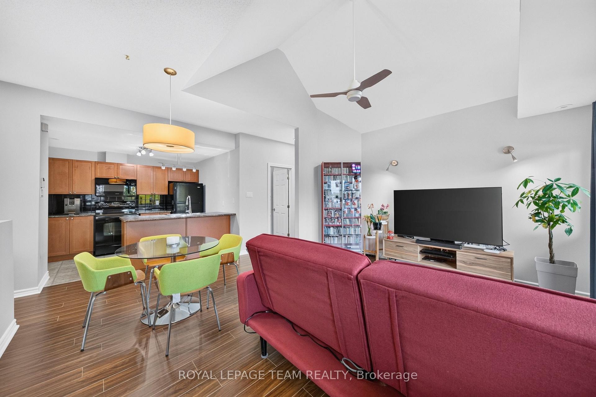 Photo 13 of 173-C Crestway Drive, Ottawa, Barrhaven East — HOMEH