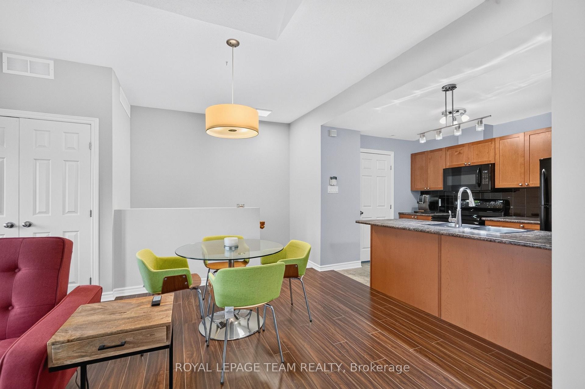Photo 16 of 173-C Crestway Drive, Ottawa, Barrhaven East — HOMEH