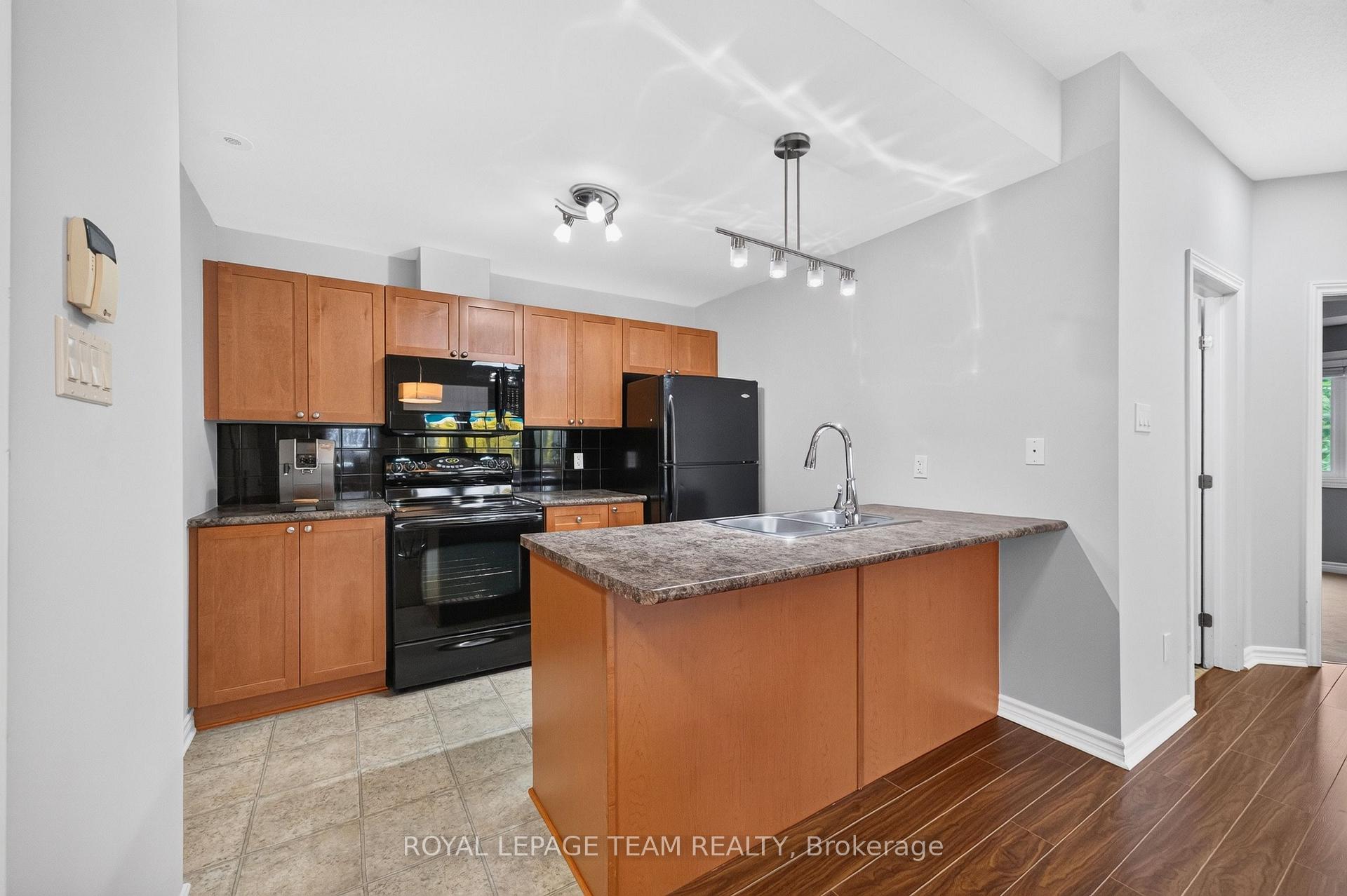 Photo 19 of 173-C Crestway Drive, Ottawa, Barrhaven East — HOMEH