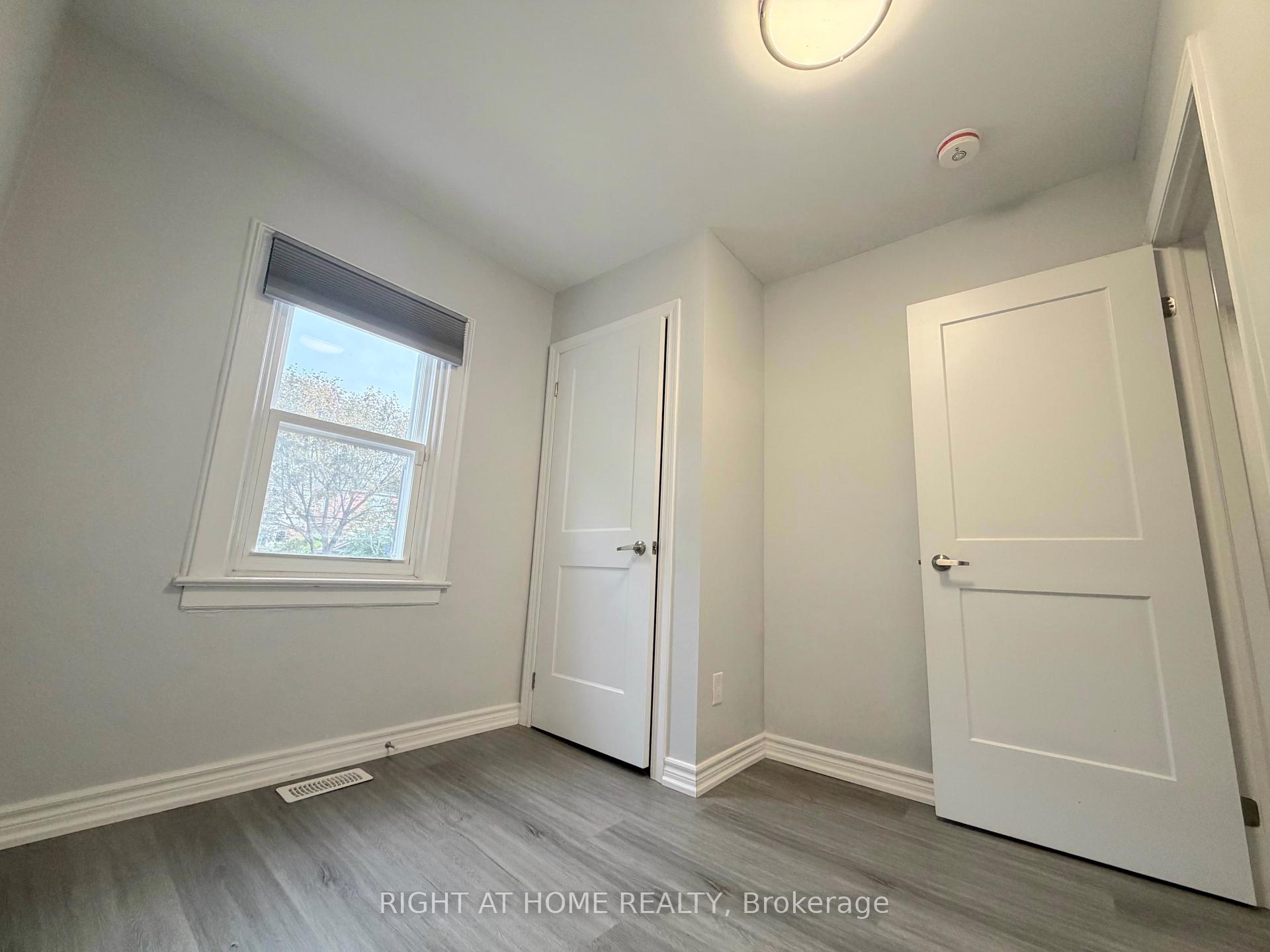 Photo of Unit Upper, 408 Strathmore Boulevard