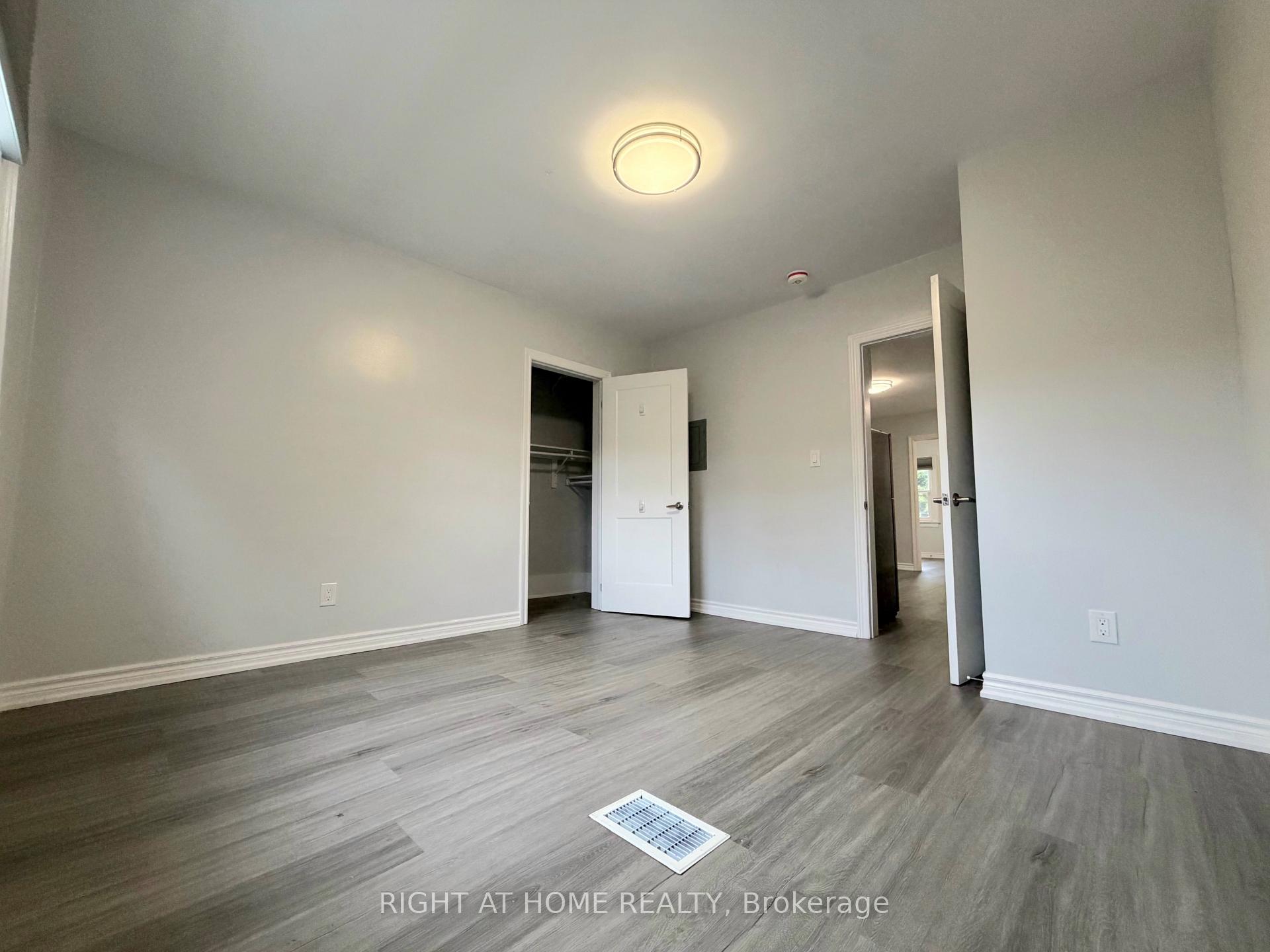 Photo 7 of Unit Upper, 408 Strathmore Boulevard, Toronto, Danforth — HOMEH