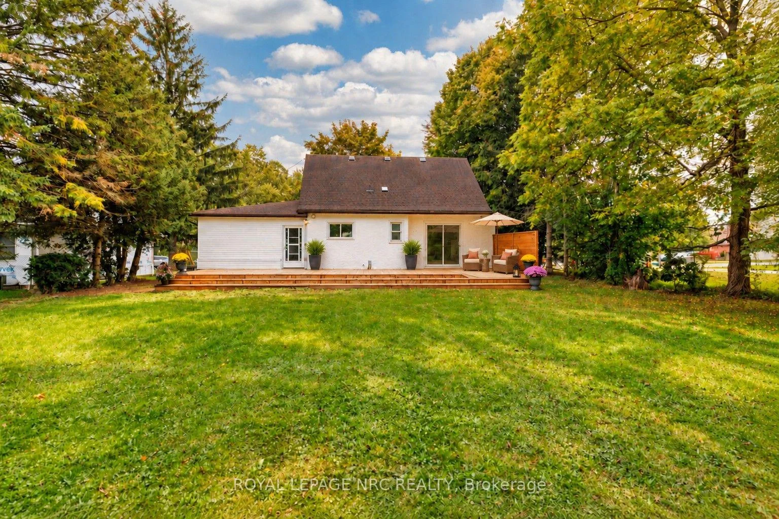 Photo 4 of 88 Summerlea Avenue, Welland, N. Welland — HOMEH