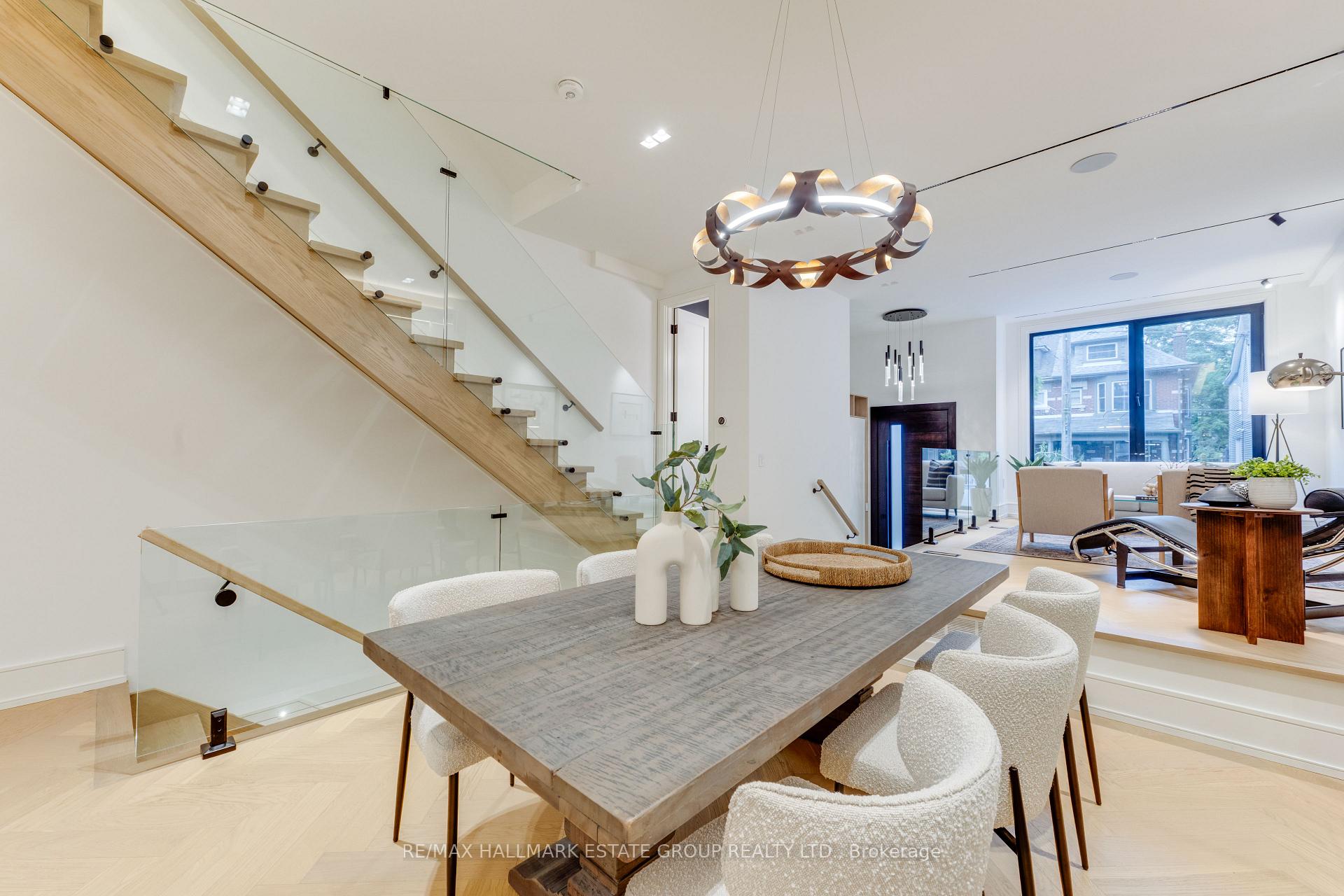 Photo 9 of 10 Wheeler Avenue, Toronto, The Beaches — HOMEH