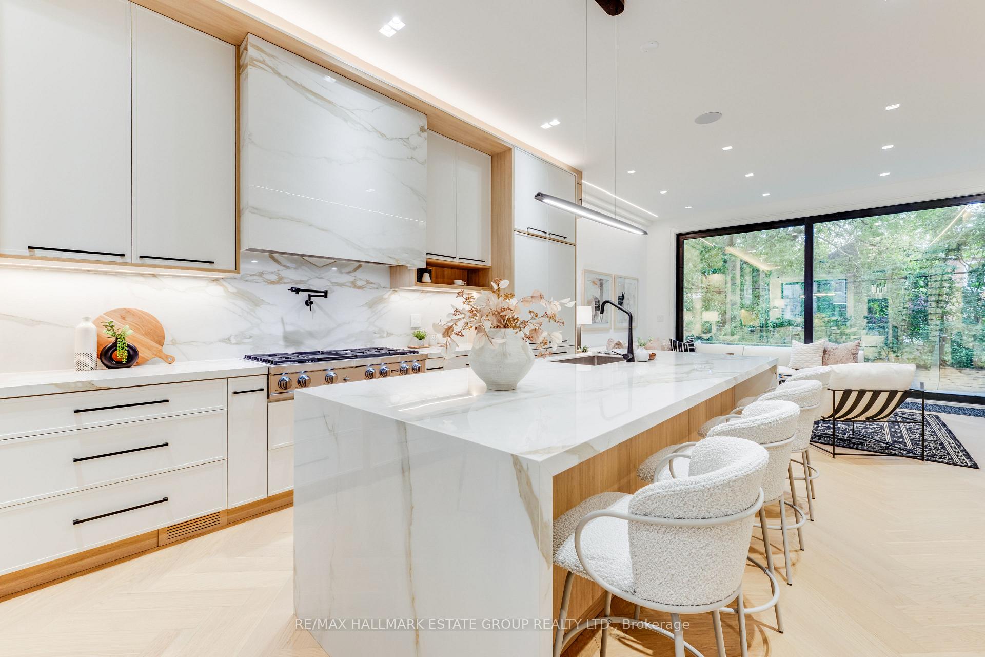 Photo 10 of 10 Wheeler Avenue, Toronto, The Beaches — HOMEH
