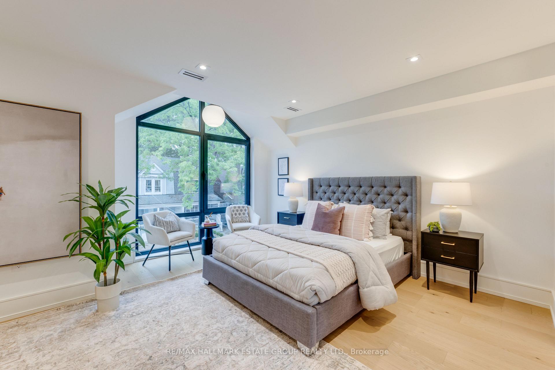 Photo 25 of 10 Wheeler Avenue, Toronto, The Beaches — HOMEH