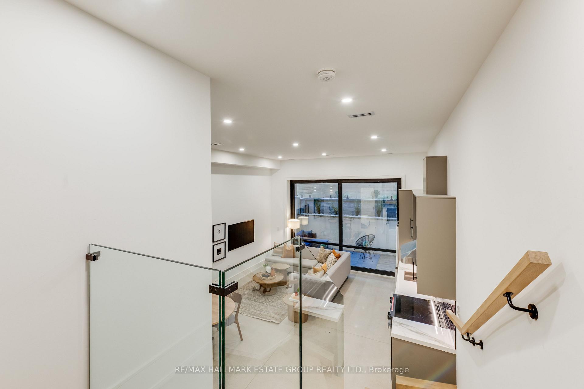 Photo 41 of 10 Wheeler Avenue, Toronto, The Beaches — HOMEH