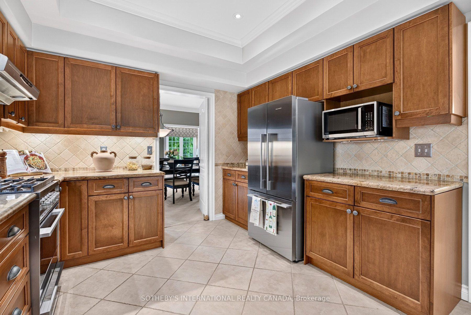 Photo 7 of 4211 Millcroft Park Drive, Burlington, Rural Burlington — HOMEH