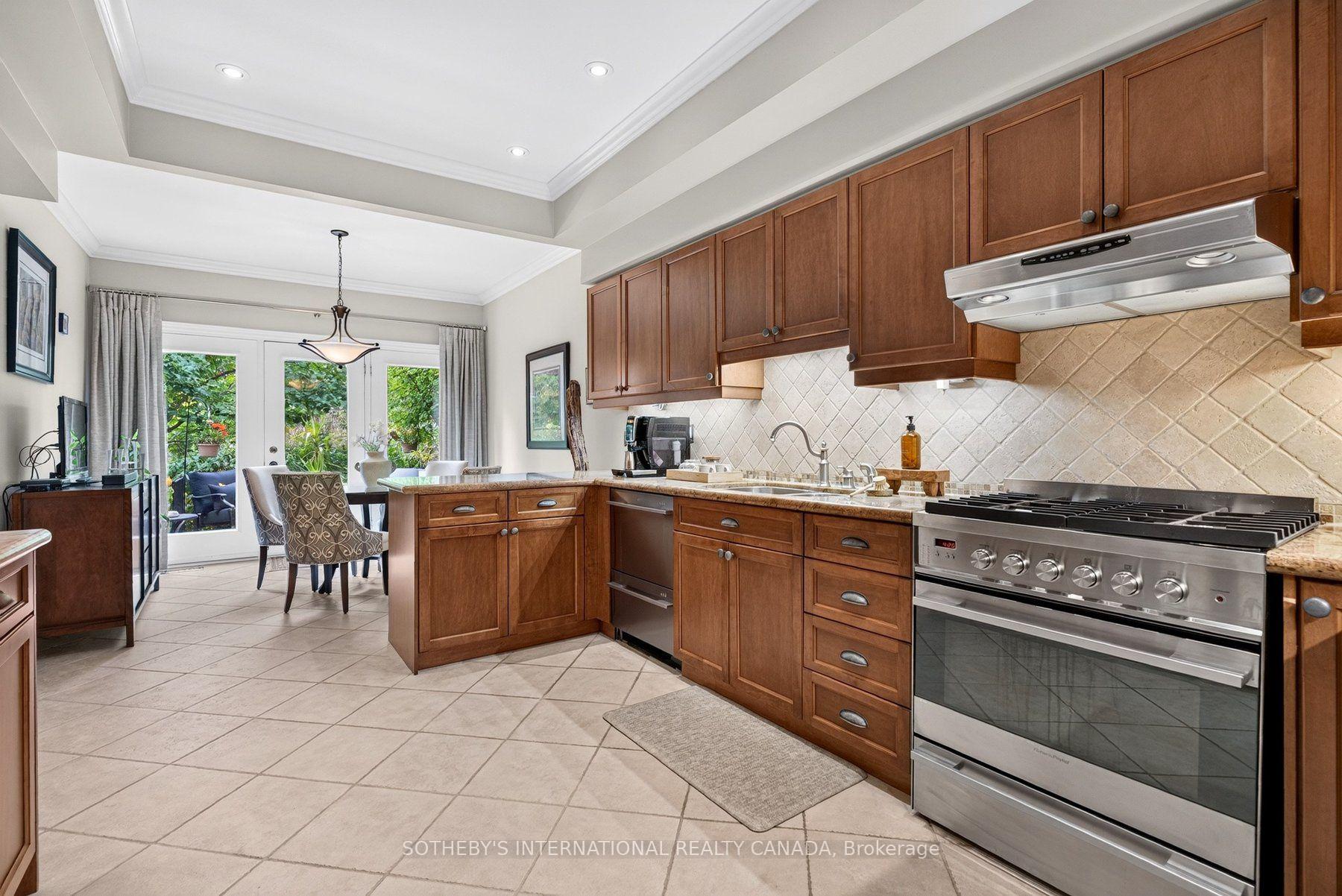 Photo 8 of 4211 Millcroft Park Drive, Burlington, Rural Burlington — HOMEH