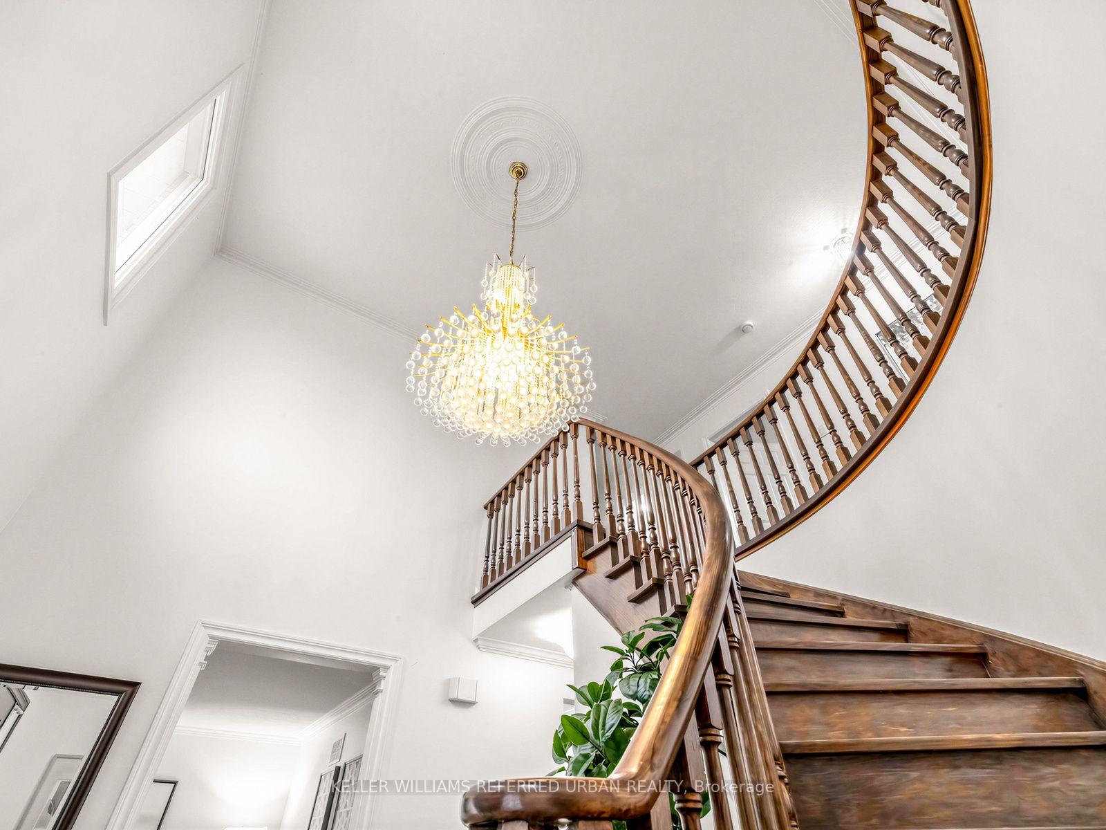 Photo 15 of 9 Tigerlily Court, North York, Newtonbrook West — HOMEH