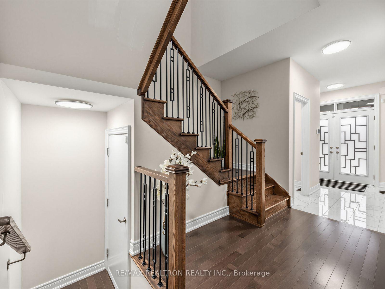Photo 3 of 1059 Purus Path, Pickering, Rural Pickering — HOMEH