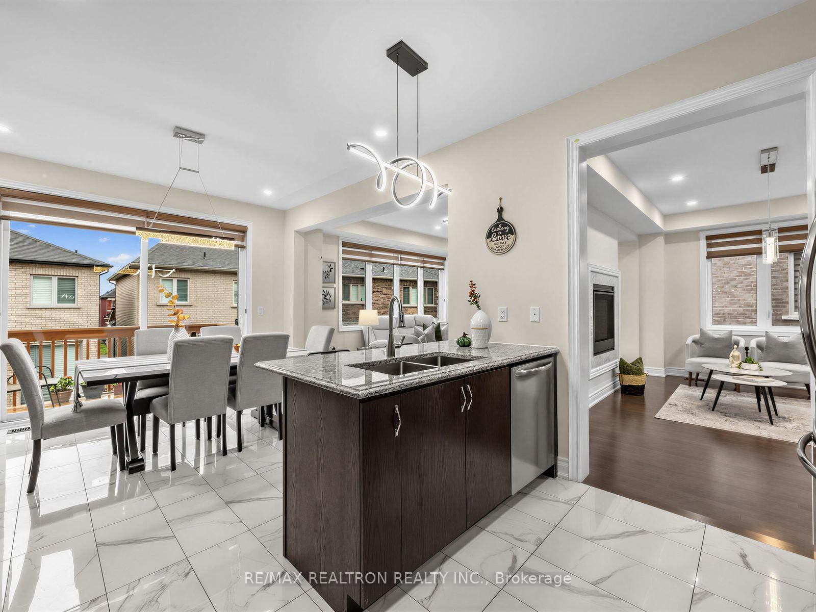 Photo 9 of 1059 Purus Path, Pickering, Rural Pickering — HOMEH